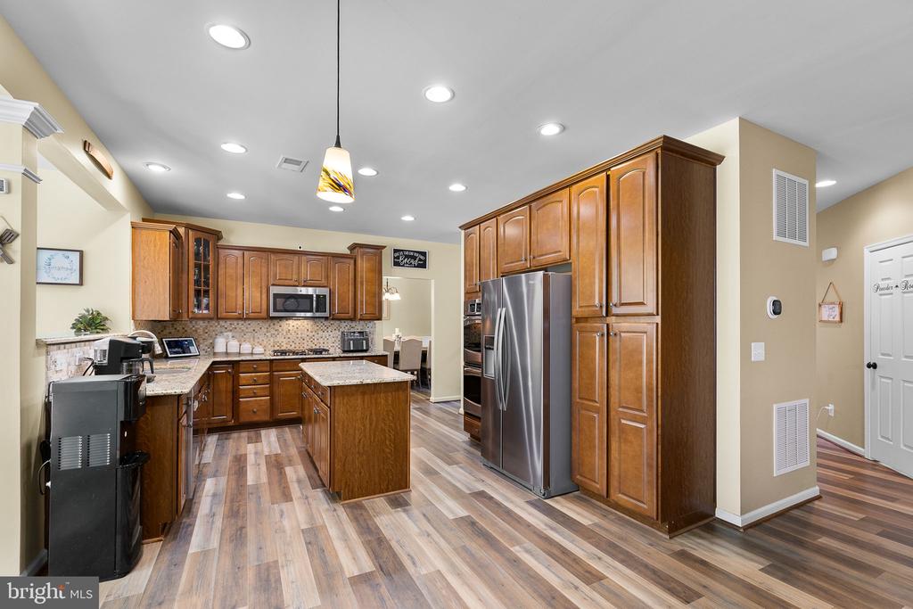 10108 BROOKRUN CT, SPOTSYLVANIA, Virginia 22553, 4 Bedrooms Bedrooms, ,3 BathroomsBathrooms,Residential,10108 BROOKRUN CT,VASP2034866 MLS # VASP2034866