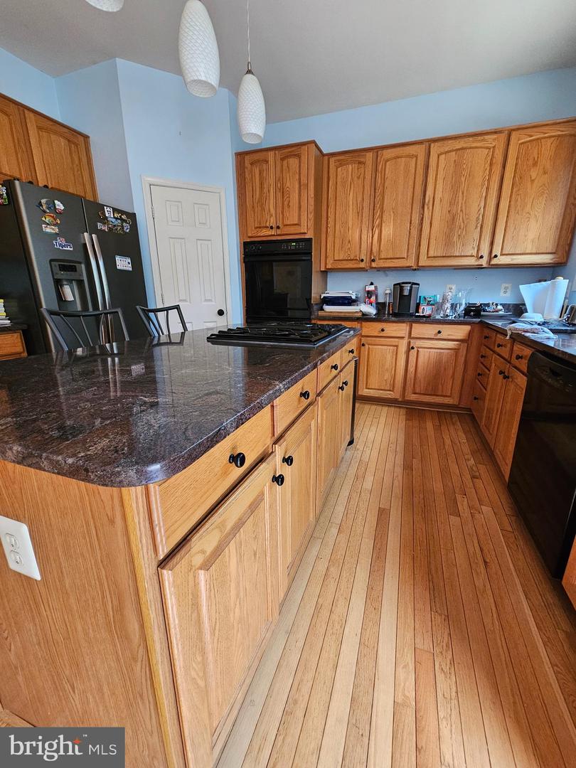10450 COURTNEY DR, FAIRFAX, Virginia 22030, 3 Bedrooms Bedrooms, ,3 BathroomsBathrooms,Residential,For sale,10450 COURTNEY DR,VAFC2006624 MLS # VAFC2006624