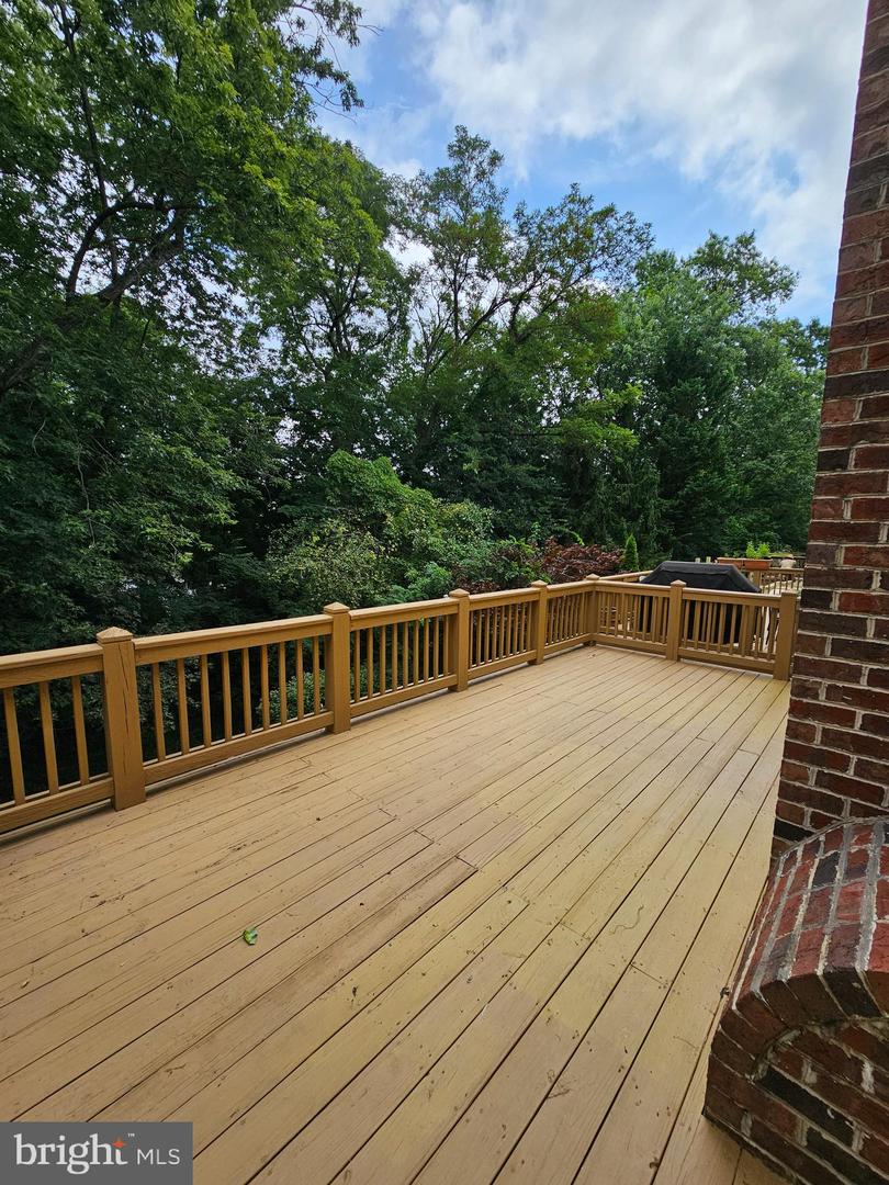 10450 COURTNEY DR, FAIRFAX, Virginia 22030, 3 Bedrooms Bedrooms, ,3 BathroomsBathrooms,Residential,For sale,10450 COURTNEY DR,VAFC2006624 MLS # VAFC2006624