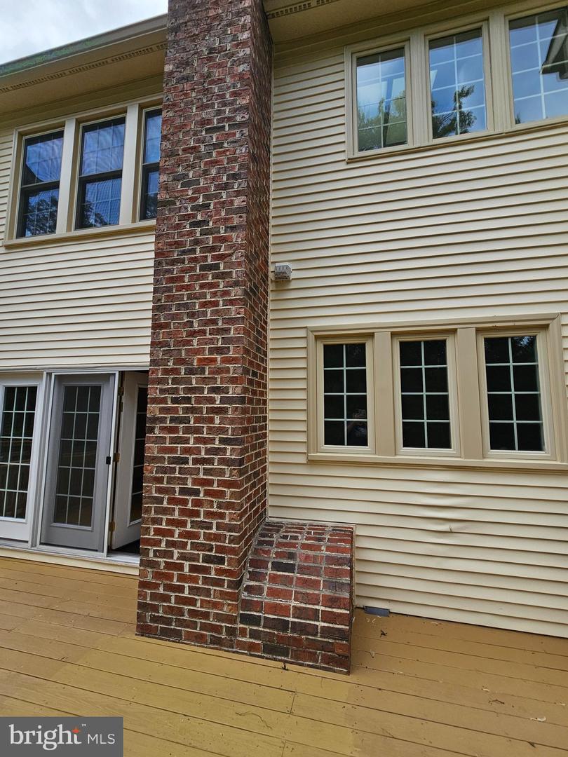 10450 COURTNEY DR, FAIRFAX, Virginia 22030, 3 Bedrooms Bedrooms, ,3 BathroomsBathrooms,Residential,For sale,10450 COURTNEY DR,VAFC2006624 MLS # VAFC2006624