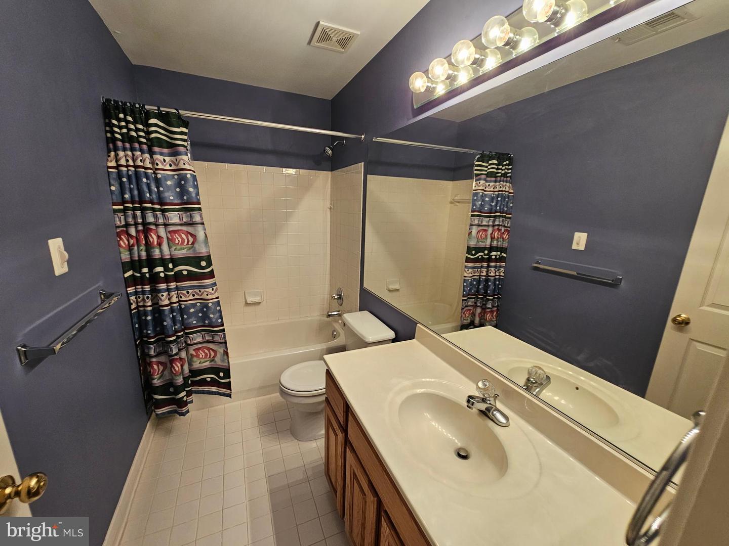 10450 COURTNEY DR, FAIRFAX, Virginia 22030, 3 Bedrooms Bedrooms, ,3 BathroomsBathrooms,Residential,For sale,10450 COURTNEY DR,VAFC2006624 MLS # VAFC2006624