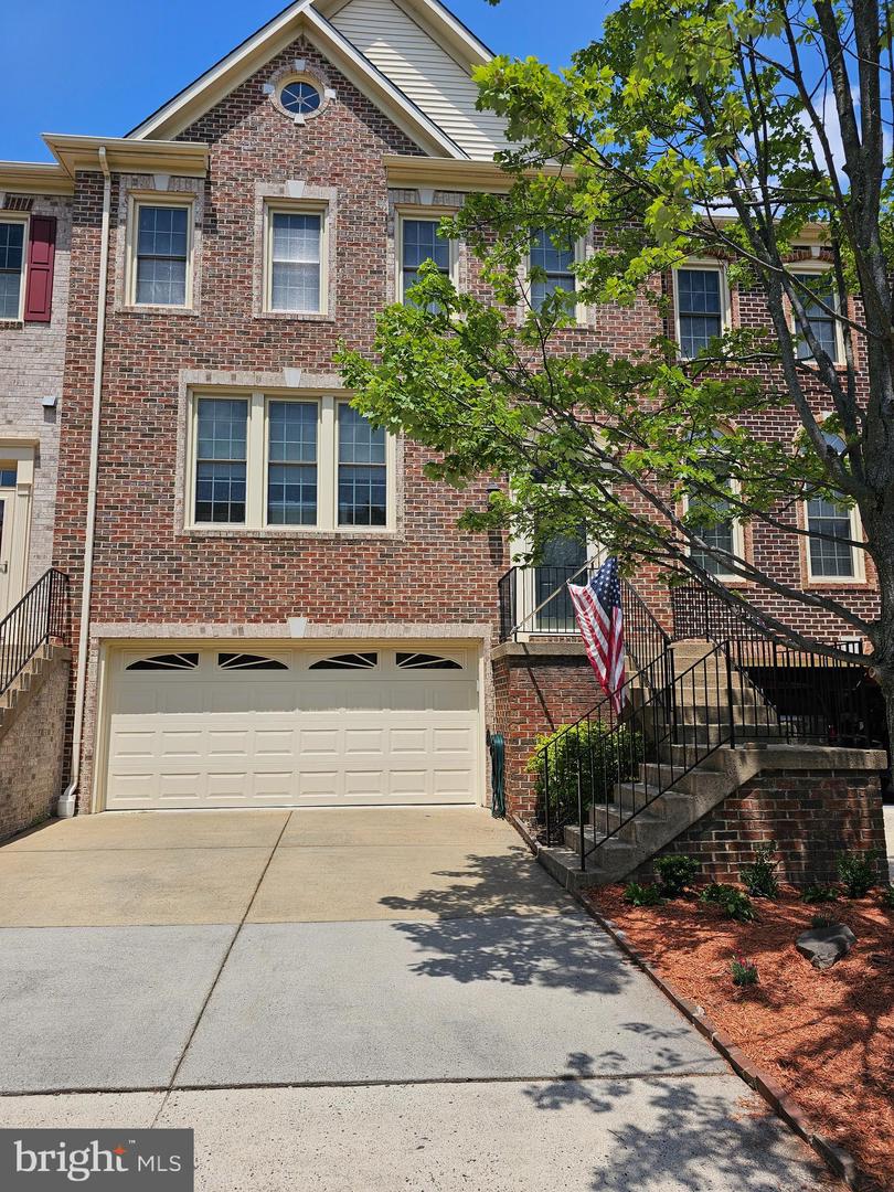 10450 COURTNEY DR, FAIRFAX, Virginia 22030, 3 Bedrooms Bedrooms, ,3 BathroomsBathrooms,Residential,For sale,10450 COURTNEY DR,VAFC2006624 MLS # VAFC2006624