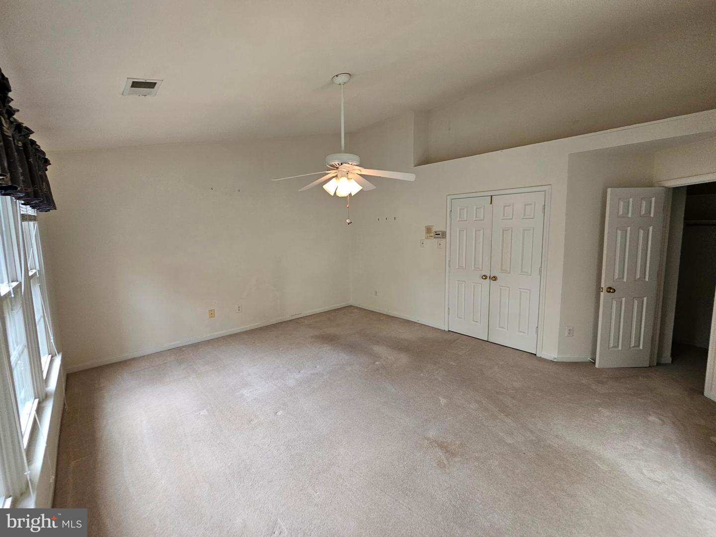 10450 COURTNEY DR, FAIRFAX, Virginia 22030, 3 Bedrooms Bedrooms, ,3 BathroomsBathrooms,Residential,For sale,10450 COURTNEY DR,VAFC2006624 MLS # VAFC2006624