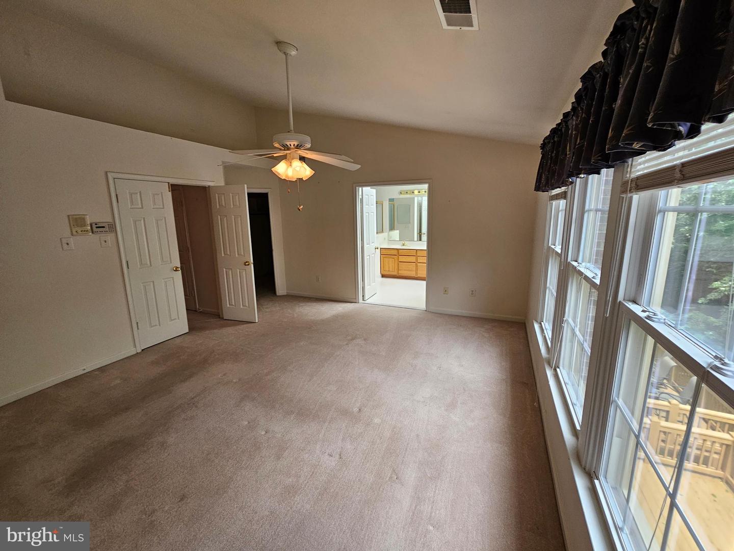 10450 COURTNEY DR, FAIRFAX, Virginia 22030, 3 Bedrooms Bedrooms, ,3 BathroomsBathrooms,Residential,For sale,10450 COURTNEY DR,VAFC2006624 MLS # VAFC2006624