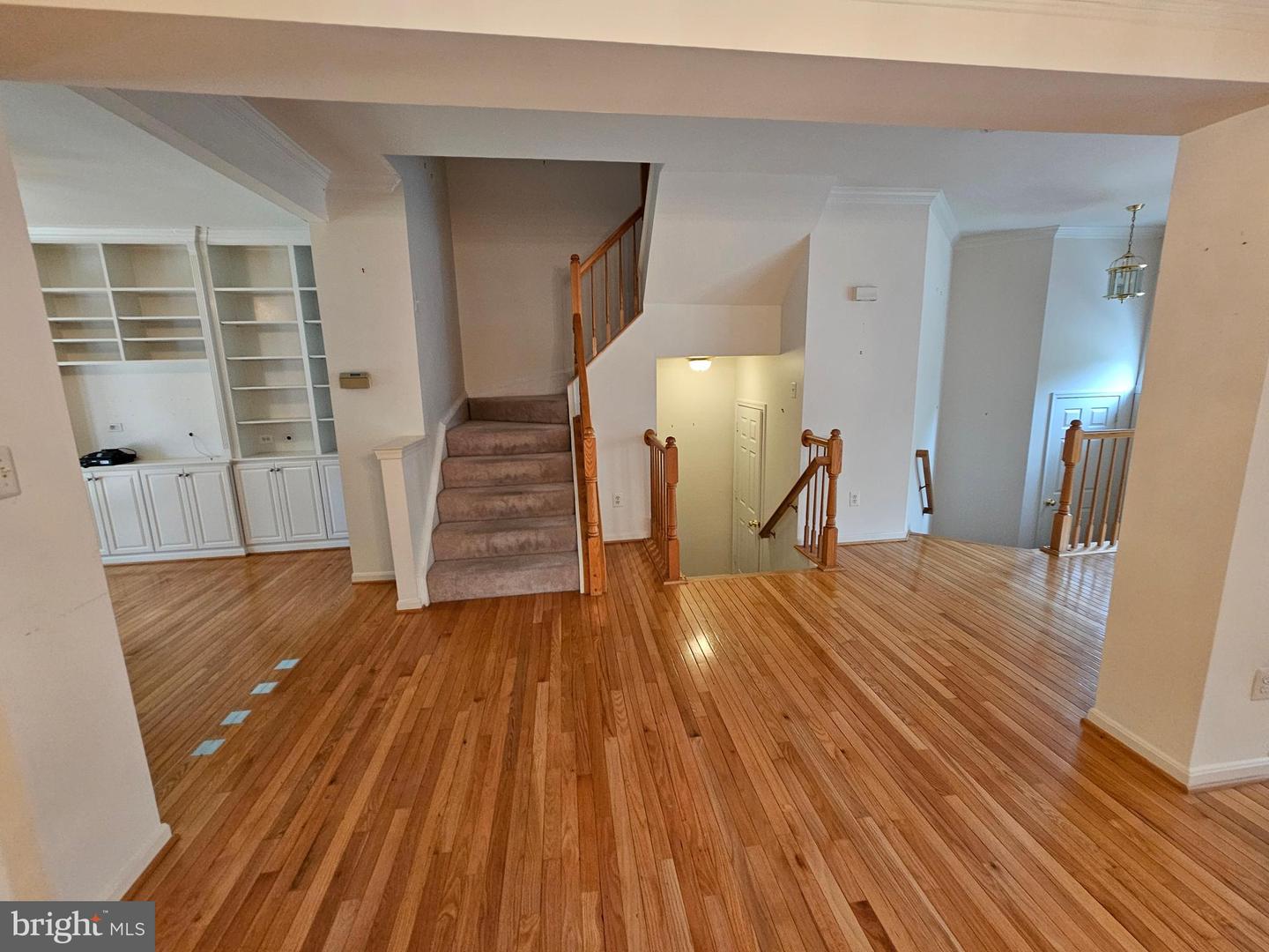 10450 COURTNEY DR, FAIRFAX, Virginia 22030, 3 Bedrooms Bedrooms, ,3 BathroomsBathrooms,Residential,For sale,10450 COURTNEY DR,VAFC2006624 MLS # VAFC2006624