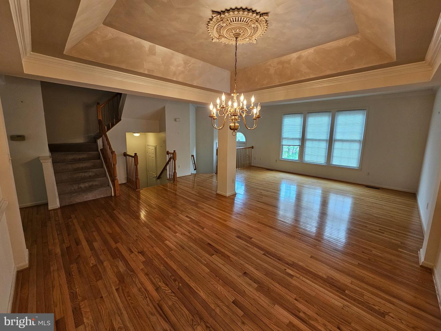 10450 COURTNEY DR, FAIRFAX, Virginia 22030, 3 Bedrooms Bedrooms, ,3 BathroomsBathrooms,Residential,For sale,10450 COURTNEY DR,VAFC2006624 MLS # VAFC2006624