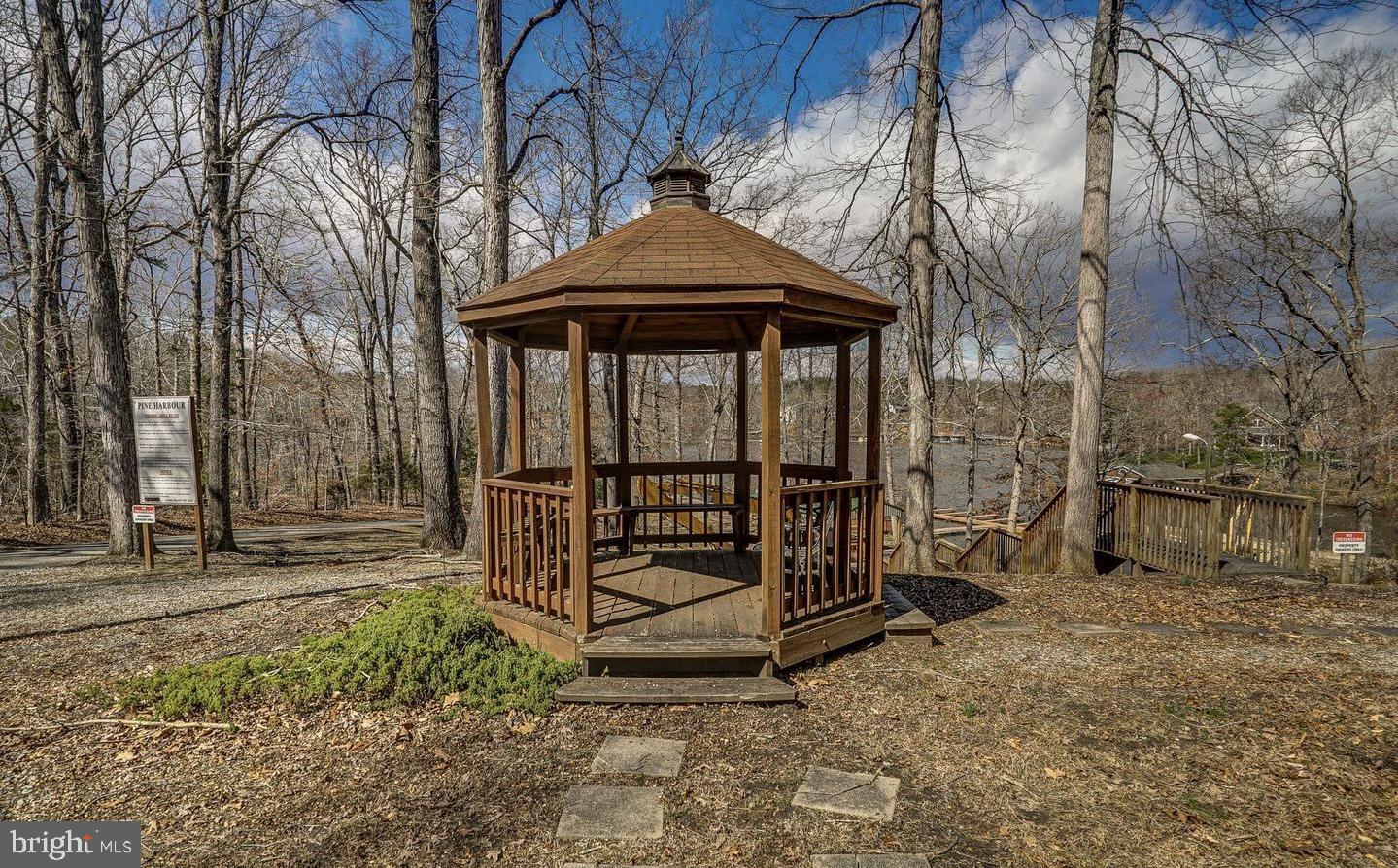 391 LINDA LN, MINERAL, Virginia 23117, 3 Bedrooms Bedrooms, 6 Rooms Rooms,2 BathroomsBathrooms,Residential,For sale,391 LINDA LN,VALA2008260 MLS # VALA2008260