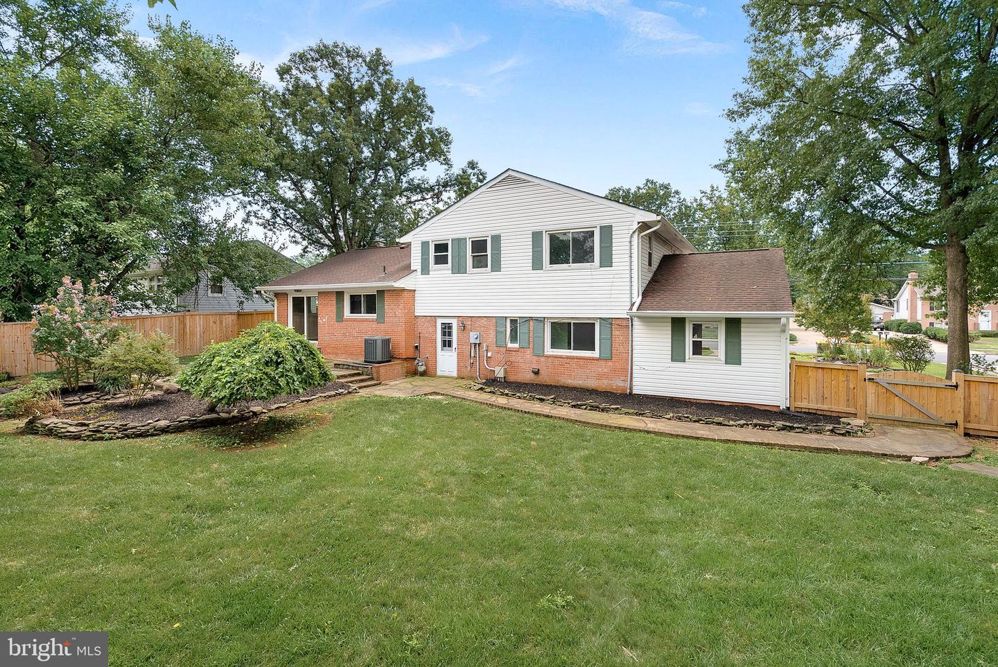 15018 CARLBERN DR, CENTREVILLE, Virginia 20120, 4 Bedrooms Bedrooms, ,3 BathroomsBathrooms,Residential,For sale,15018 CARLBERN DR,VAFX2255874 MLS # VAFX2255874