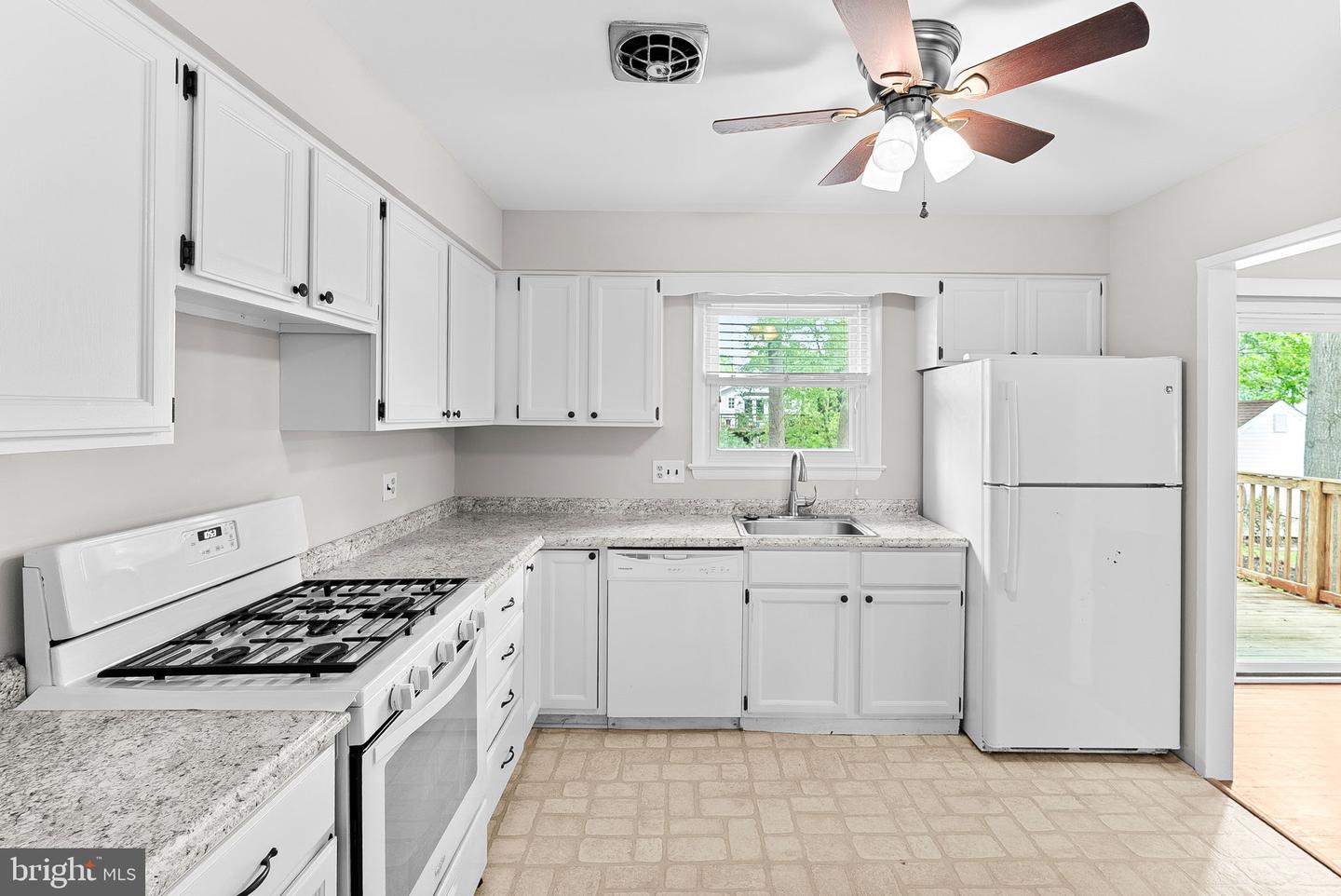 15020 CARLBERN DR, CENTREVILLE, Virginia 20120, 4 Bedrooms Bedrooms, ,3 BathroomsBathrooms,Residential,For sale,15020 CARLBERN DR,VAFX2255876 MLS # VAFX2255876