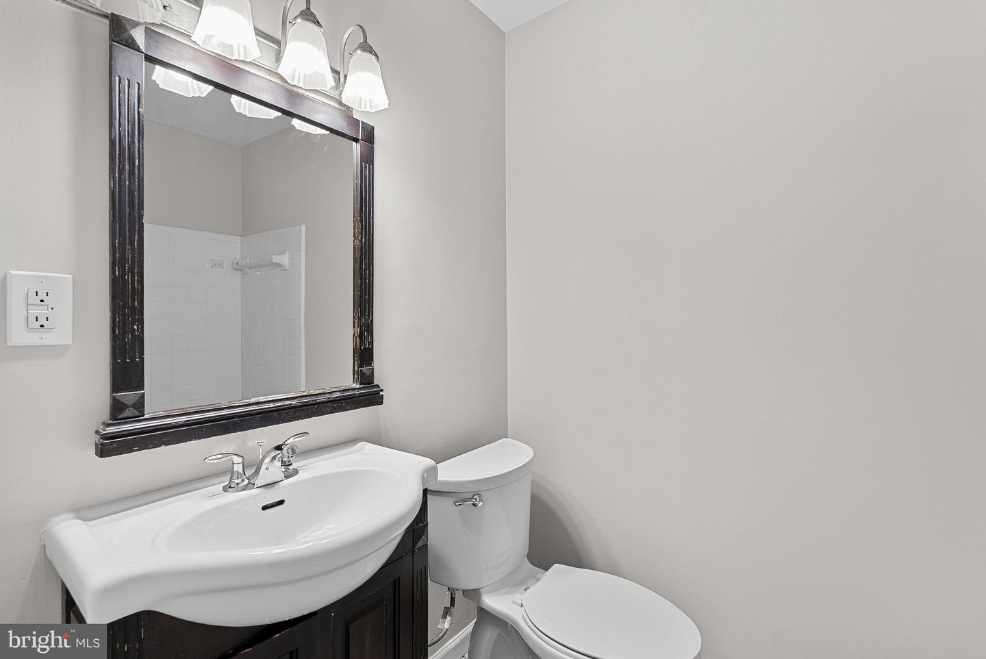 15020 CARLBERN DR, CENTREVILLE, Virginia 20120, 4 Bedrooms Bedrooms, ,3 BathroomsBathrooms,Residential,For sale,15020 CARLBERN DR,VAFX2255876 MLS # VAFX2255876