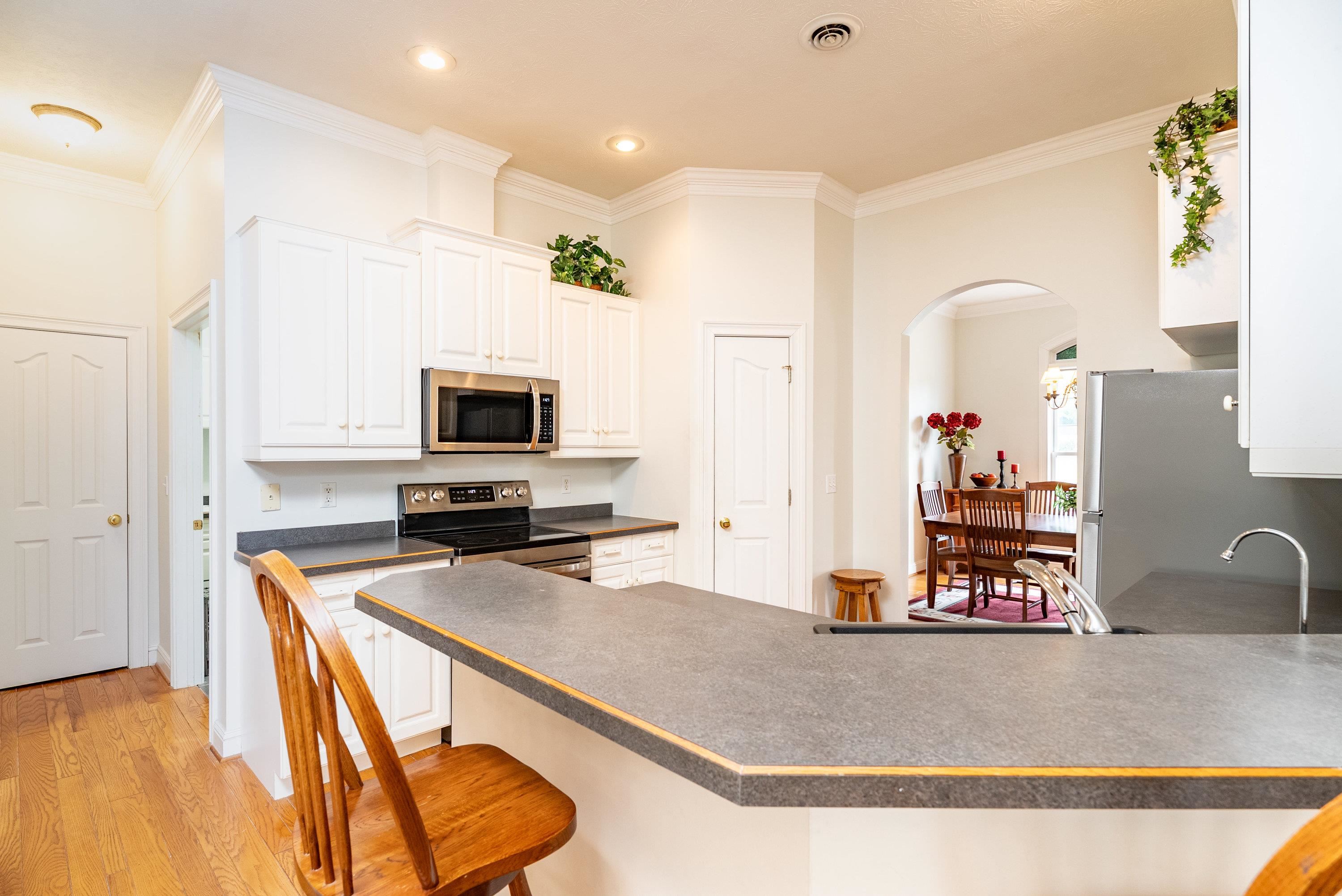 3242 BARRINGTON DR, ROCKINGHAM, Virginia 22801, 4 Bedrooms Bedrooms, ,3 BathroomsBathrooms,Residential,3242 BARRINGTON DR,667016 MLS # 667016