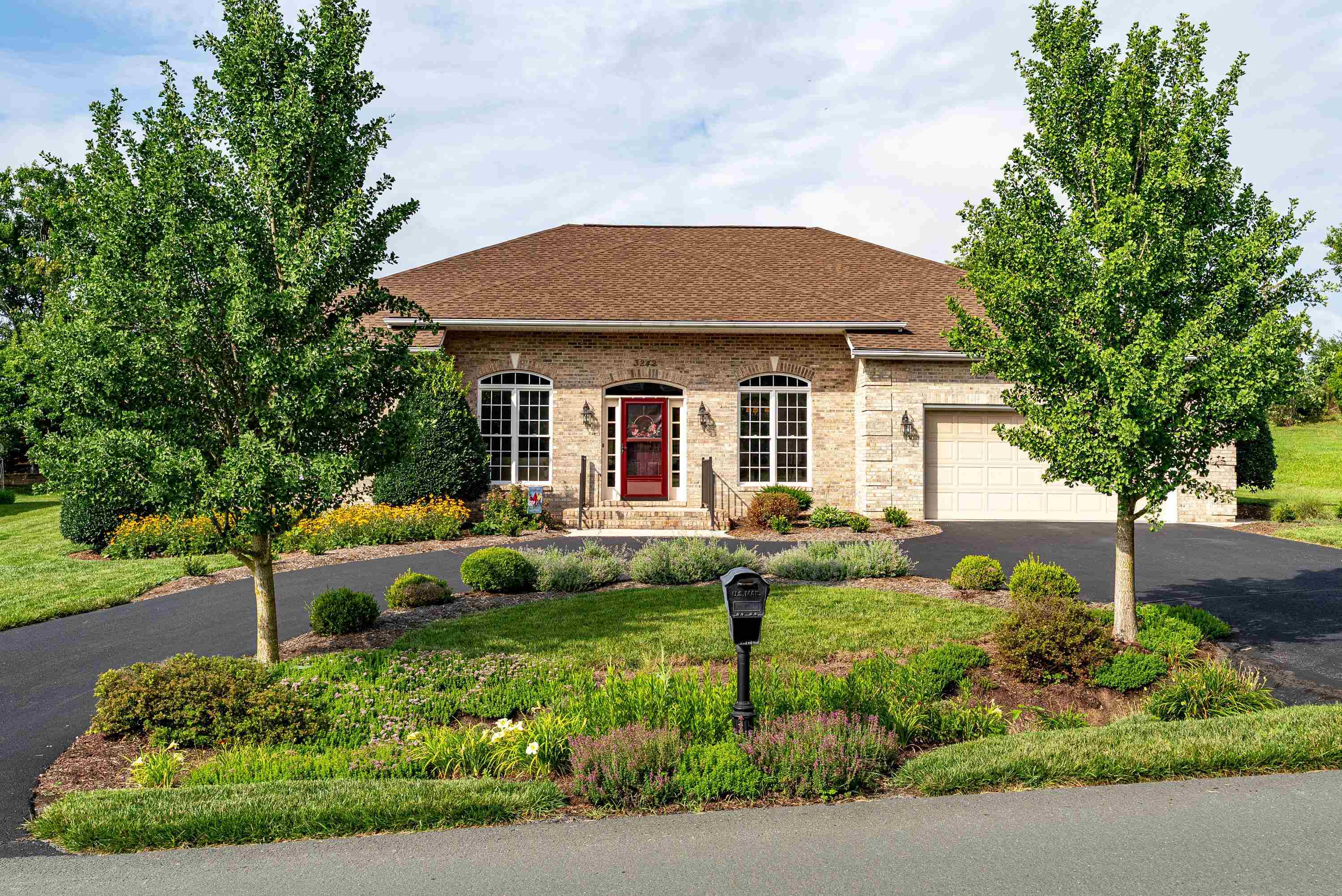 3242 BARRINGTON DR, ROCKINGHAM, Virginia 22801, 4 Bedrooms Bedrooms, ,3 BathroomsBathrooms,Residential,3242 BARRINGTON DR,667016 MLS # 667016