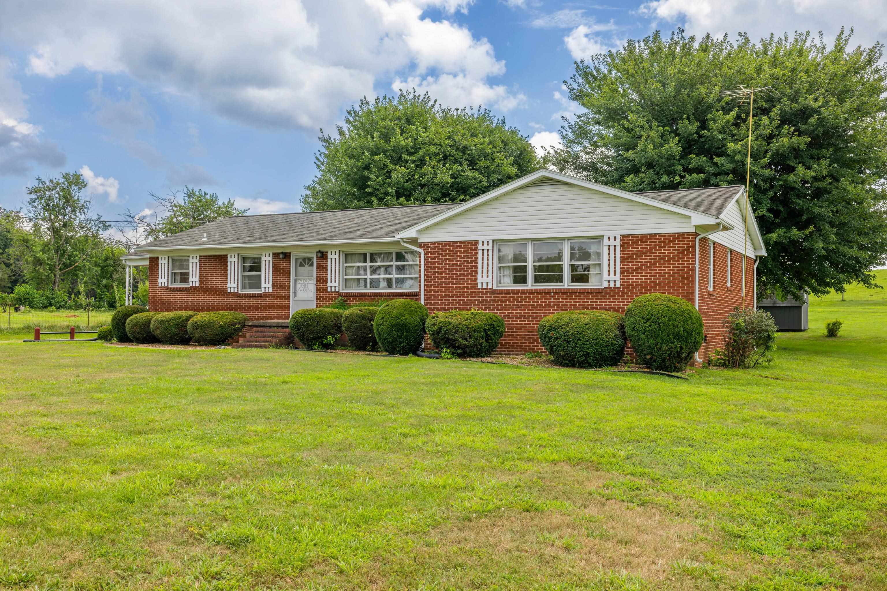 14386 ROCKINGHAM PIKE, ELKTON, Virginia 22827, 3 Bedrooms Bedrooms, ,1 BathroomBathrooms,Residential,14386 ROCKINGHAM PIKE,667018 MLS # 667018