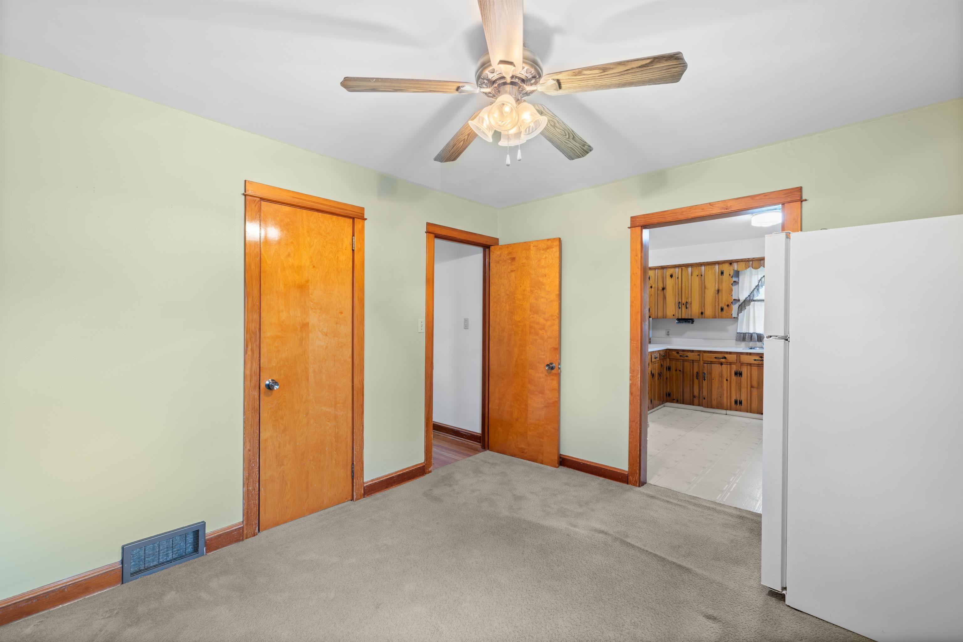 14386 ROCKINGHAM PIKE, ELKTON, Virginia 22827, 3 Bedrooms Bedrooms, ,1 BathroomBathrooms,Residential,14386 ROCKINGHAM PIKE,667018 MLS # 667018