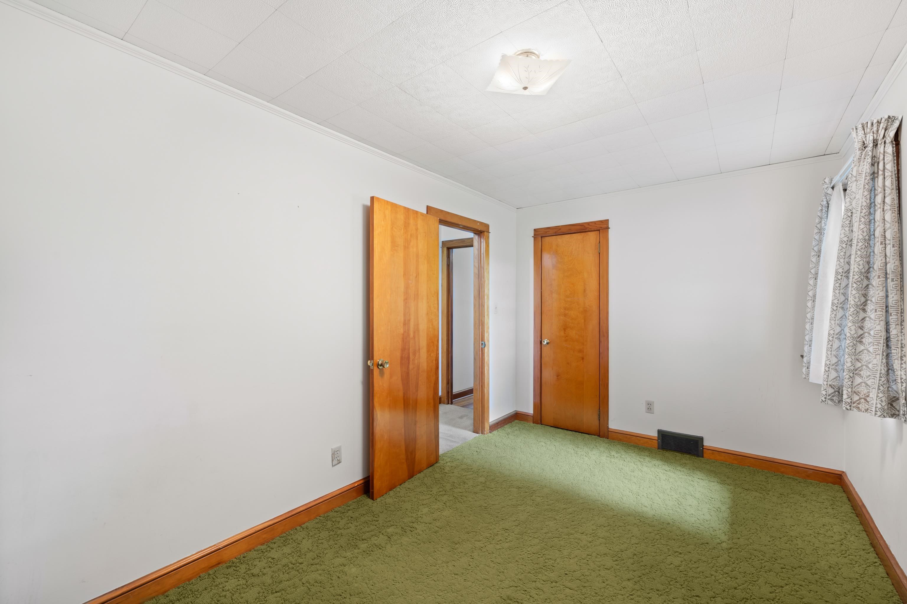 14386 ROCKINGHAM PIKE, ELKTON, Virginia 22827, 3 Bedrooms Bedrooms, ,1 BathroomBathrooms,Residential,14386 ROCKINGHAM PIKE,667018 MLS # 667018