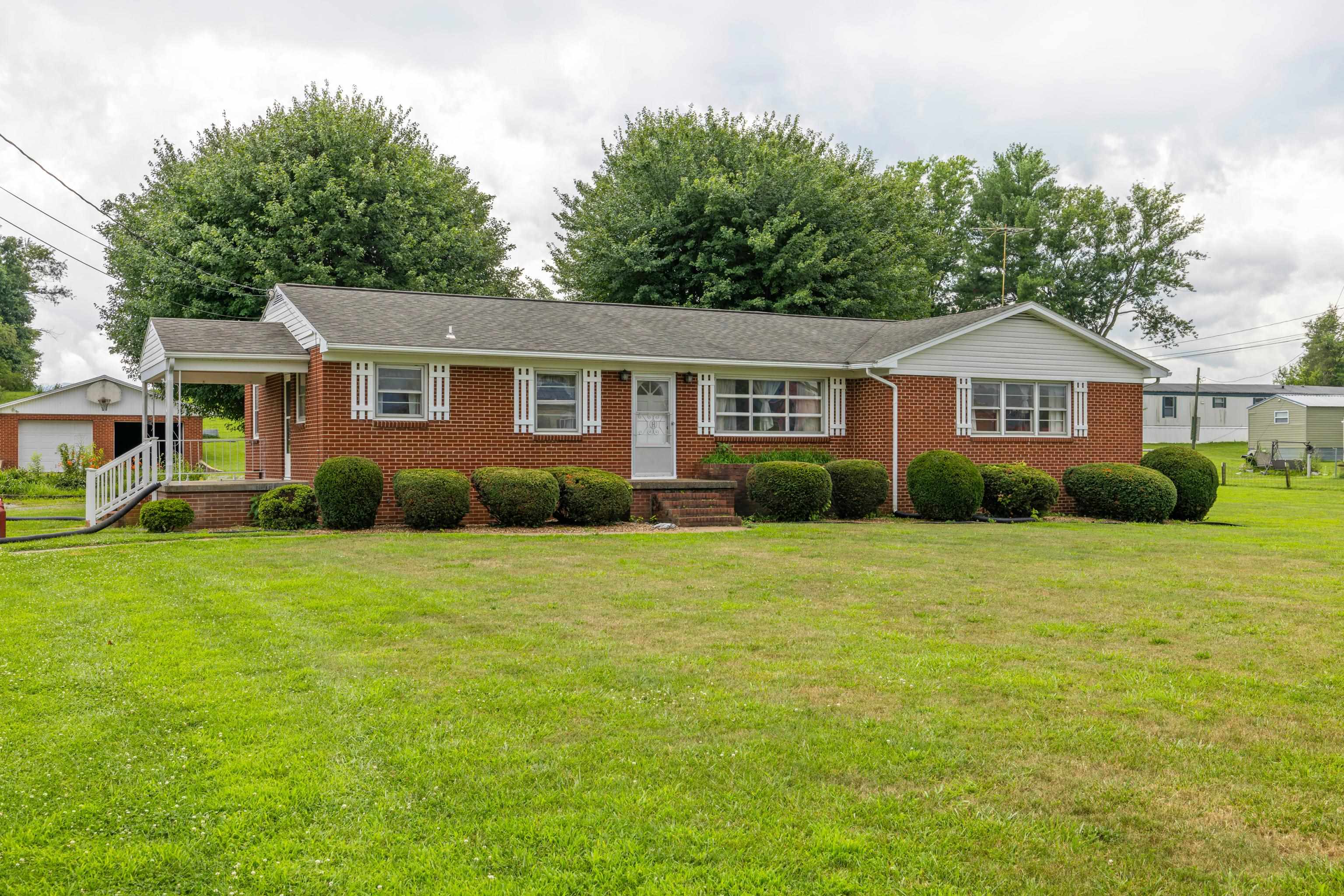 14386 ROCKINGHAM PIKE, ELKTON, Virginia 22827, 3 Bedrooms Bedrooms, ,1 BathroomBathrooms,Residential,14386 ROCKINGHAM PIKE,667018 MLS # 667018