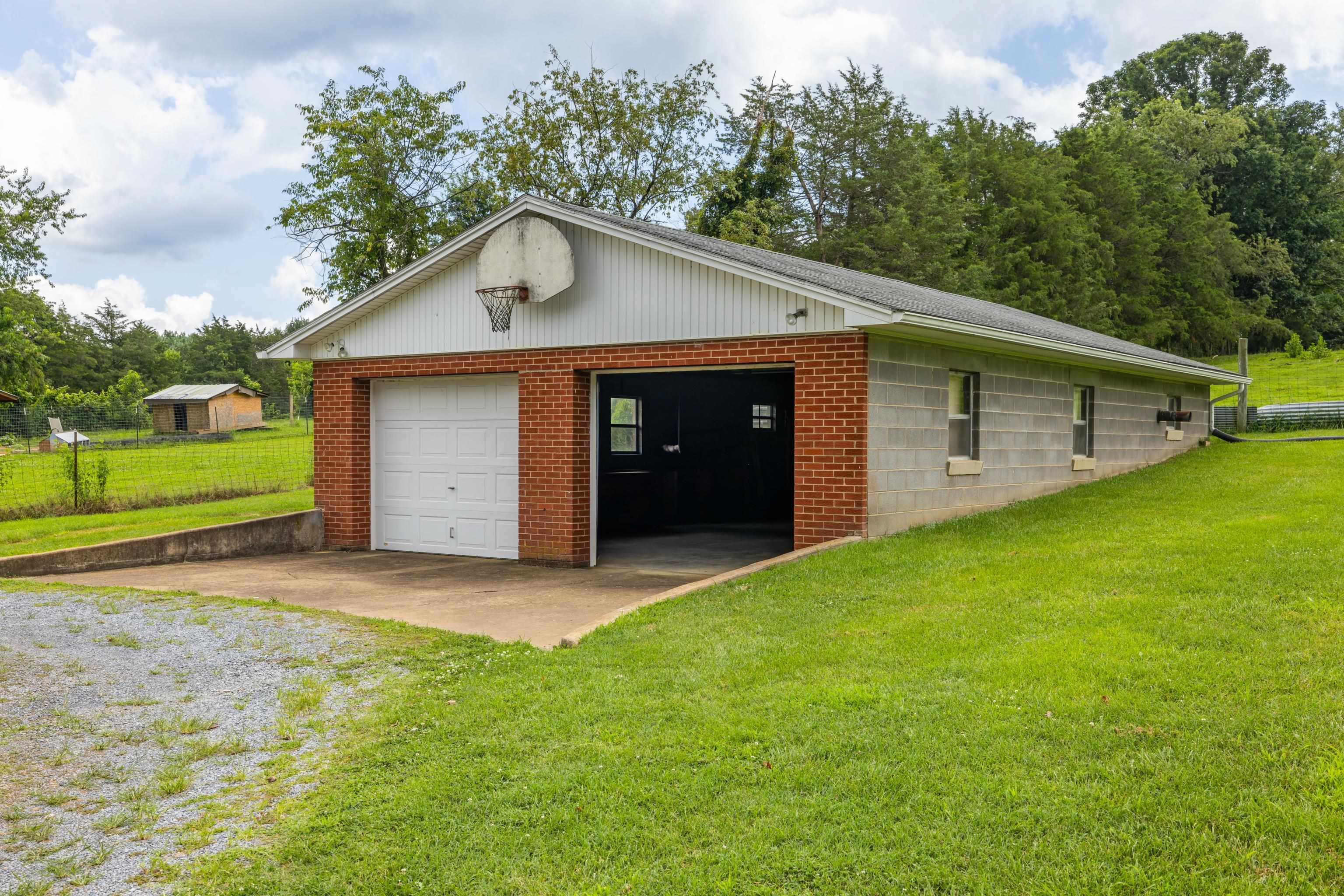 14386 ROCKINGHAM PIKE, ELKTON, Virginia 22827, 3 Bedrooms Bedrooms, ,1 BathroomBathrooms,Residential,14386 ROCKINGHAM PIKE,667018 MLS # 667018