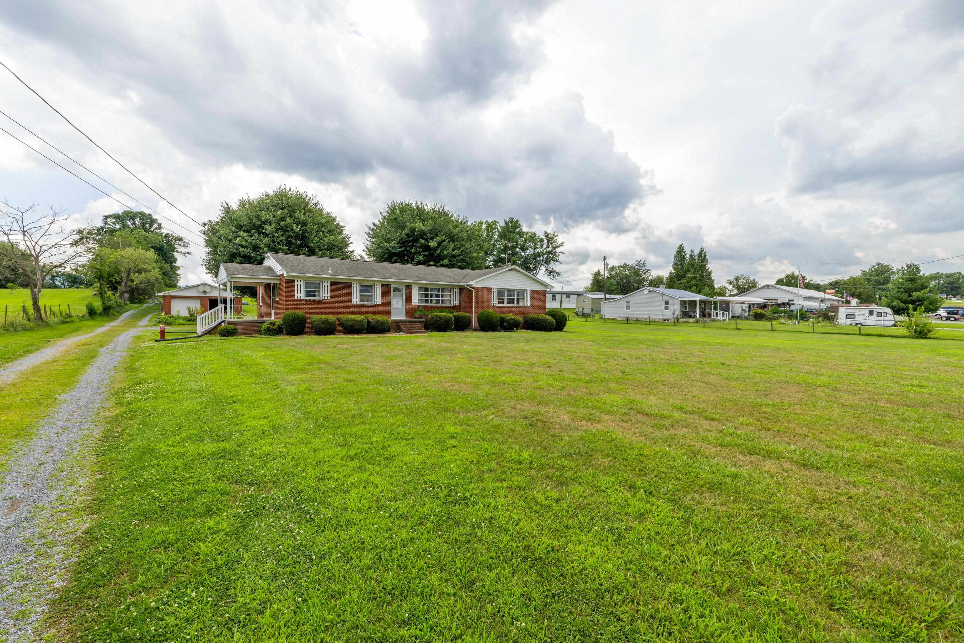 14386 ROCKINGHAM PIKE, ELKTON, Virginia 22827, 3 Bedrooms Bedrooms, ,1 BathroomBathrooms,Residential,14386 ROCKINGHAM PIKE,667018 MLS # 667018