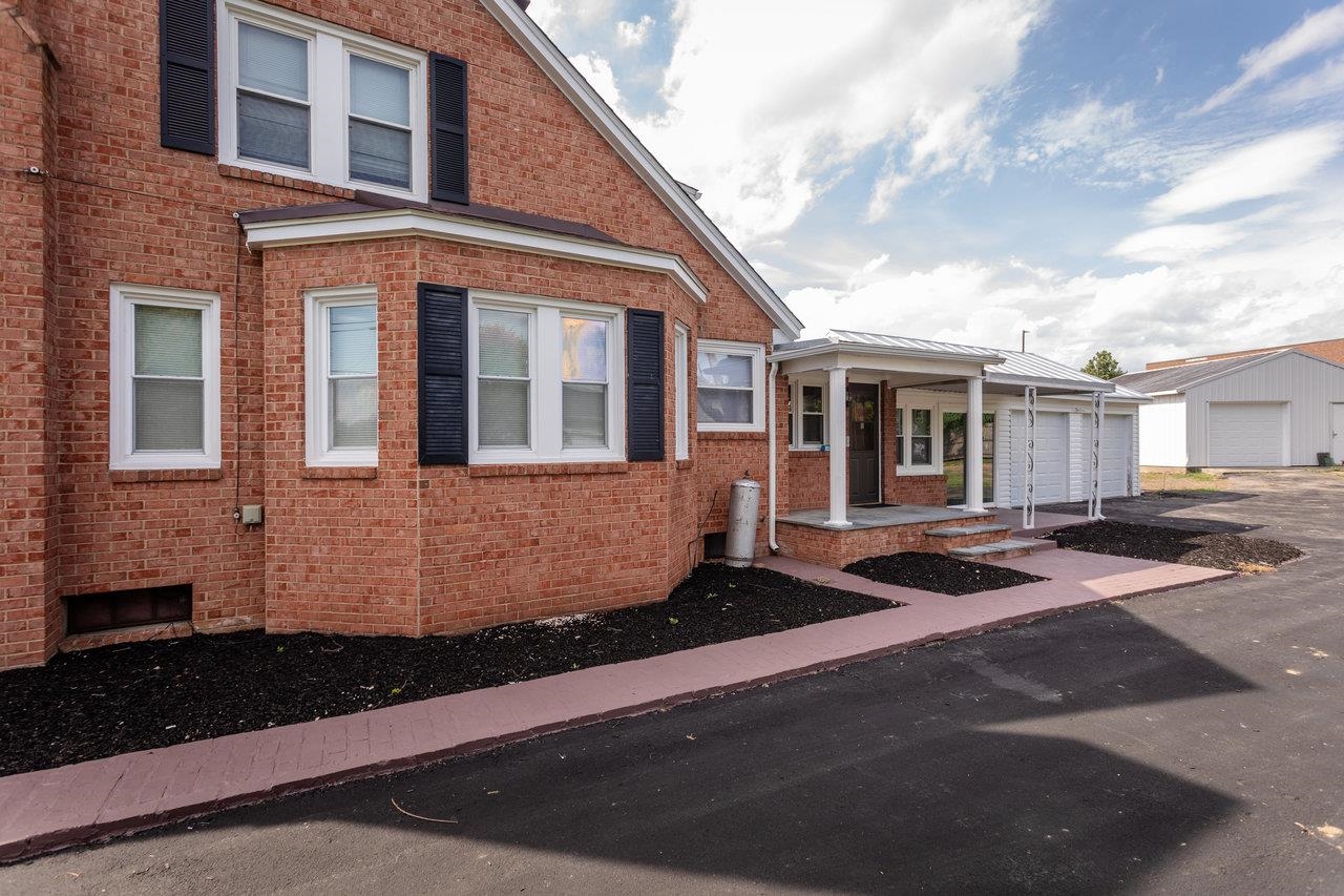 71 JUDY LN, MCGAHEYSVILLE, Virginia 22840, 4 Bedrooms Bedrooms, ,1 BathroomBathrooms,Residential,71 JUDY LN,667019 MLS # 667019