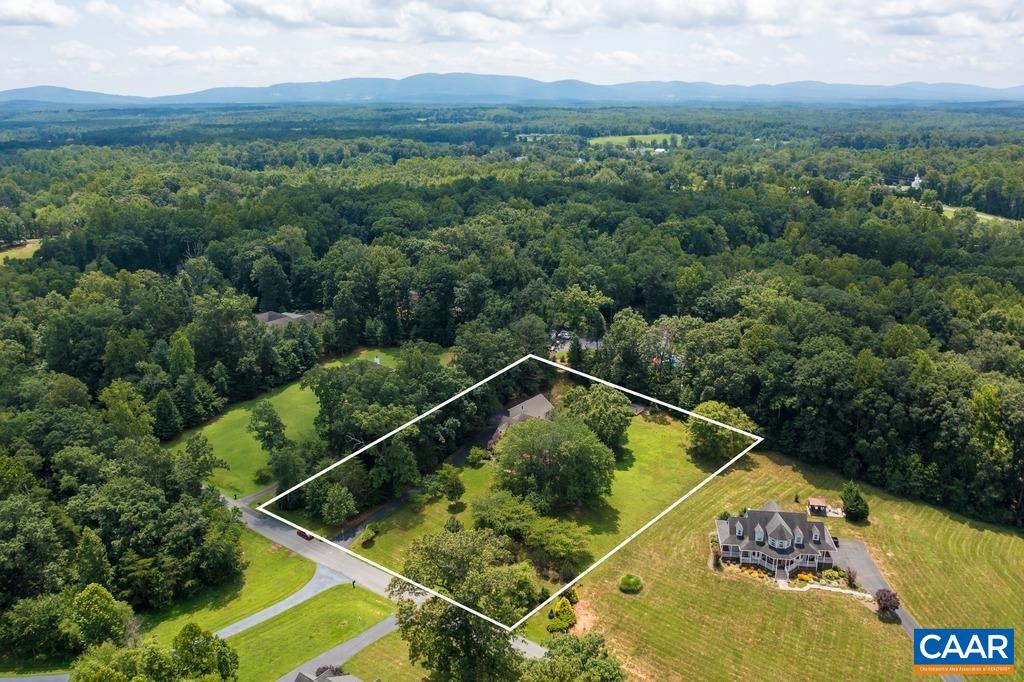 482 LONDON CT, RUCKERSVILLE, Virginia 22968, 5 Bedrooms Bedrooms, ,5 BathroomsBathrooms,Residential,482 LONDON CT,667020 MLS # 667020