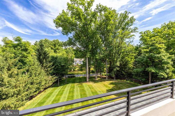 9604 PEMBROKE PL, VIENNA, Virginia 22182, 6 Bedrooms Bedrooms, ,6 BathroomsBathrooms,Residential,For sale,9604 PEMBROKE PL,VAFX2255936 MLS # VAFX2255936