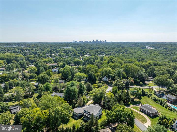 9604 PEMBROKE PL, VIENNA, Virginia 22182, 6 Bedrooms Bedrooms, ,6 BathroomsBathrooms,Residential,For sale,9604 PEMBROKE PL,VAFX2255936 MLS # VAFX2255936