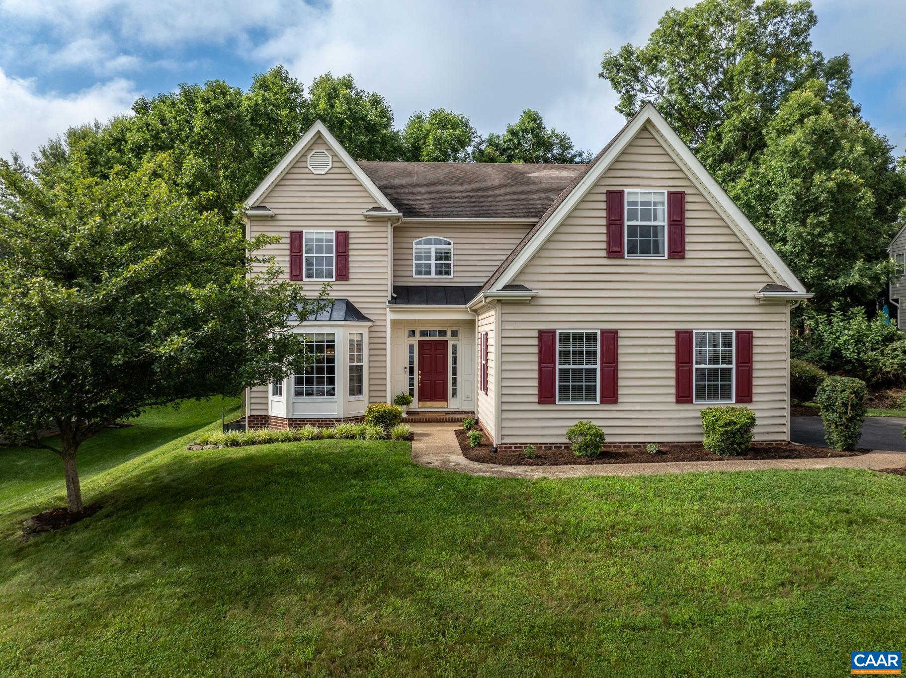 363 GRAYROCK DR, CROZET, Virginia 22932, 5 Bedrooms Bedrooms, ,3 BathroomsBathrooms,Residential,363 GRAYROCK DR,667021 MLS # 667021
