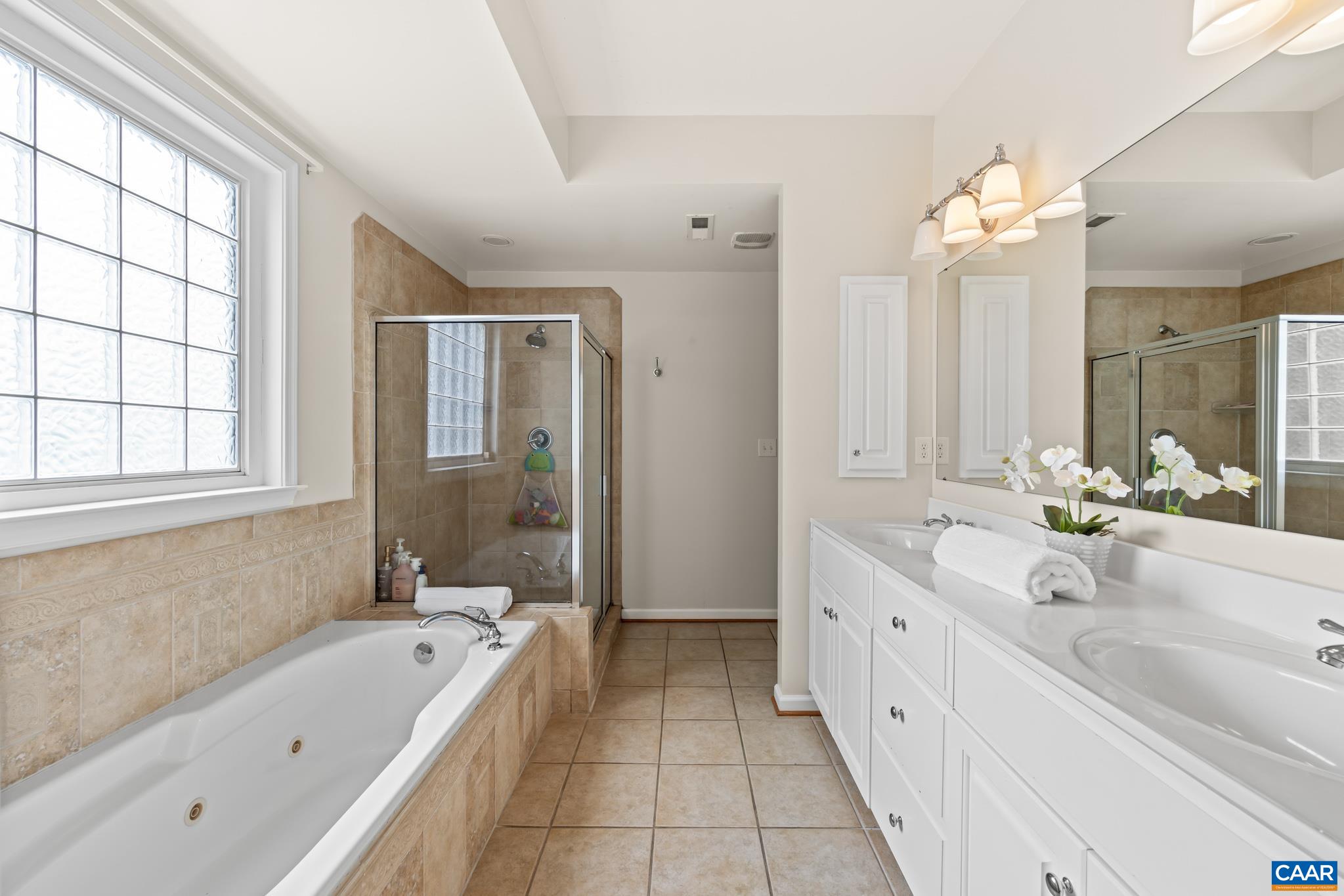 363 GRAYROCK DR, CROZET, Virginia 22932, 5 Bedrooms Bedrooms, ,3 BathroomsBathrooms,Residential,363 GRAYROCK DR,667021 MLS # 667021