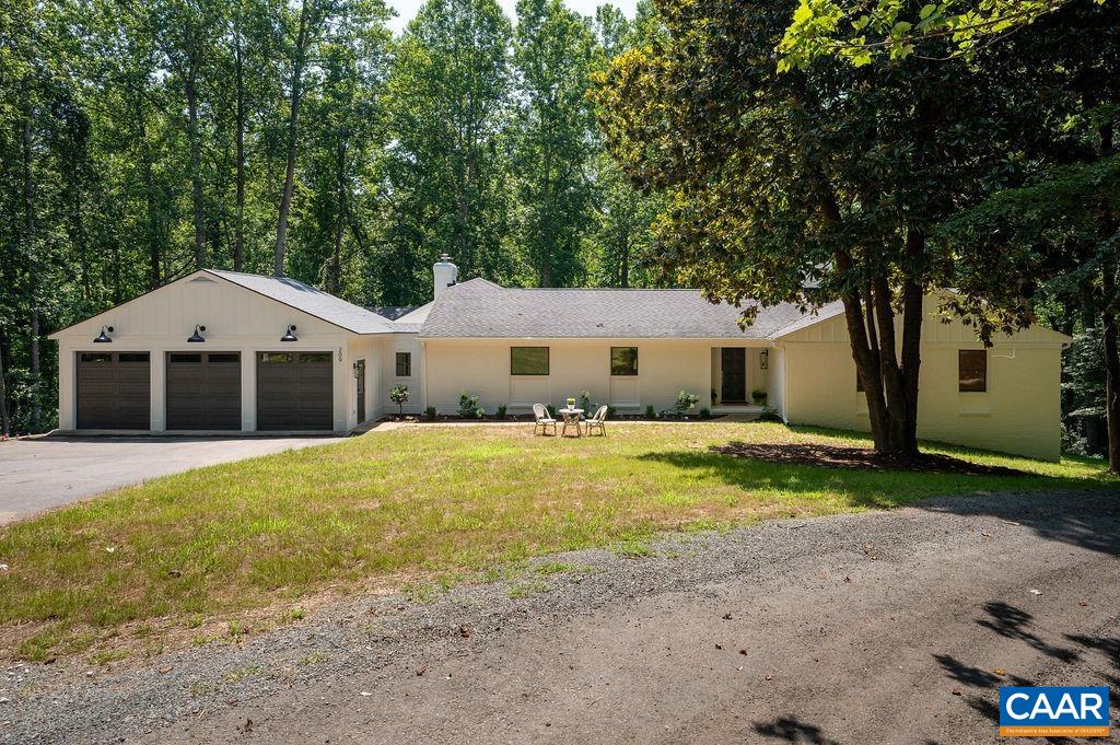 209 MONTVUE DR, CHARLOTTESVILLE, Virginia 22901, 4 Bedrooms Bedrooms, ,3 BathroomsBathrooms,Residential,209 MONTVUE DR,667022 MLS # 667022