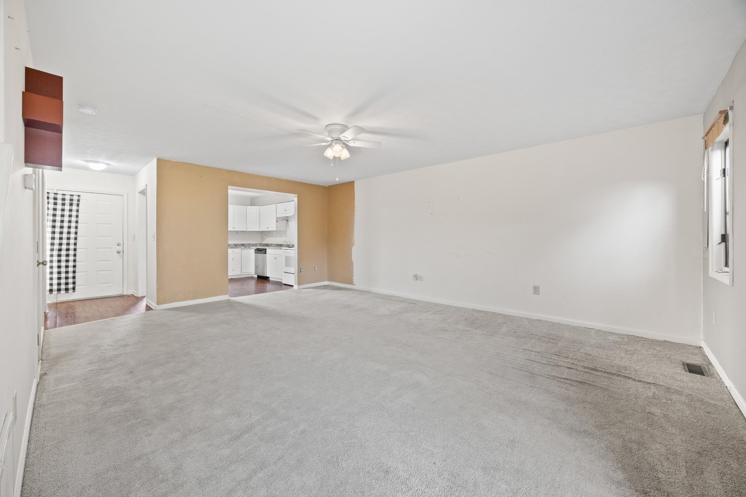 304 RIDGEWOOD AVE, BROADWAY, Virginia 22815, 2 Bedrooms Bedrooms, ,1 BathroomBathrooms,Residential,304 RIDGEWOOD AVE,667023 MLS # 667023