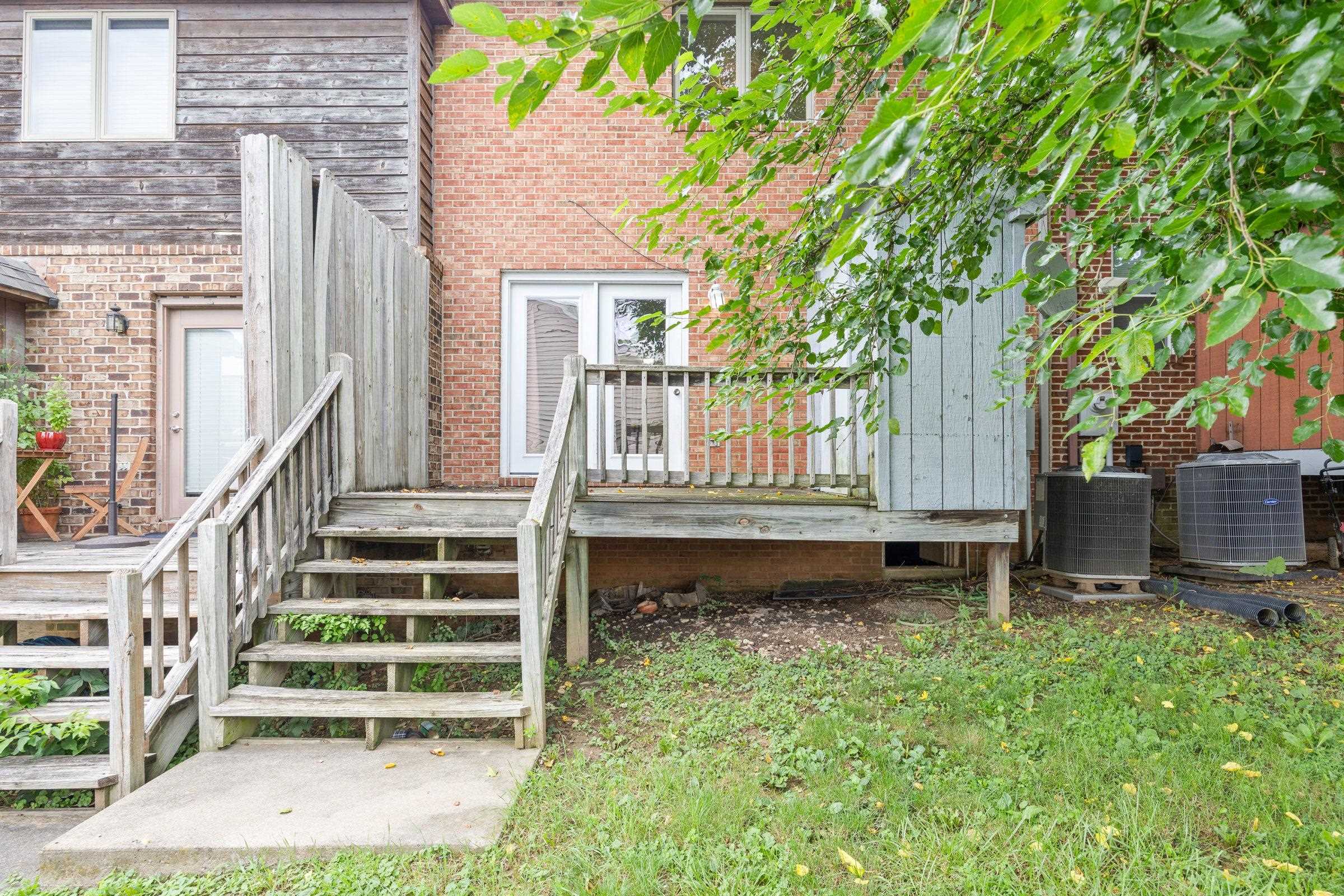 304 RIDGEWOOD AVE, BROADWAY, Virginia 22815, 2 Bedrooms Bedrooms, ,1 BathroomBathrooms,Residential,304 RIDGEWOOD AVE,667023 MLS # 667023