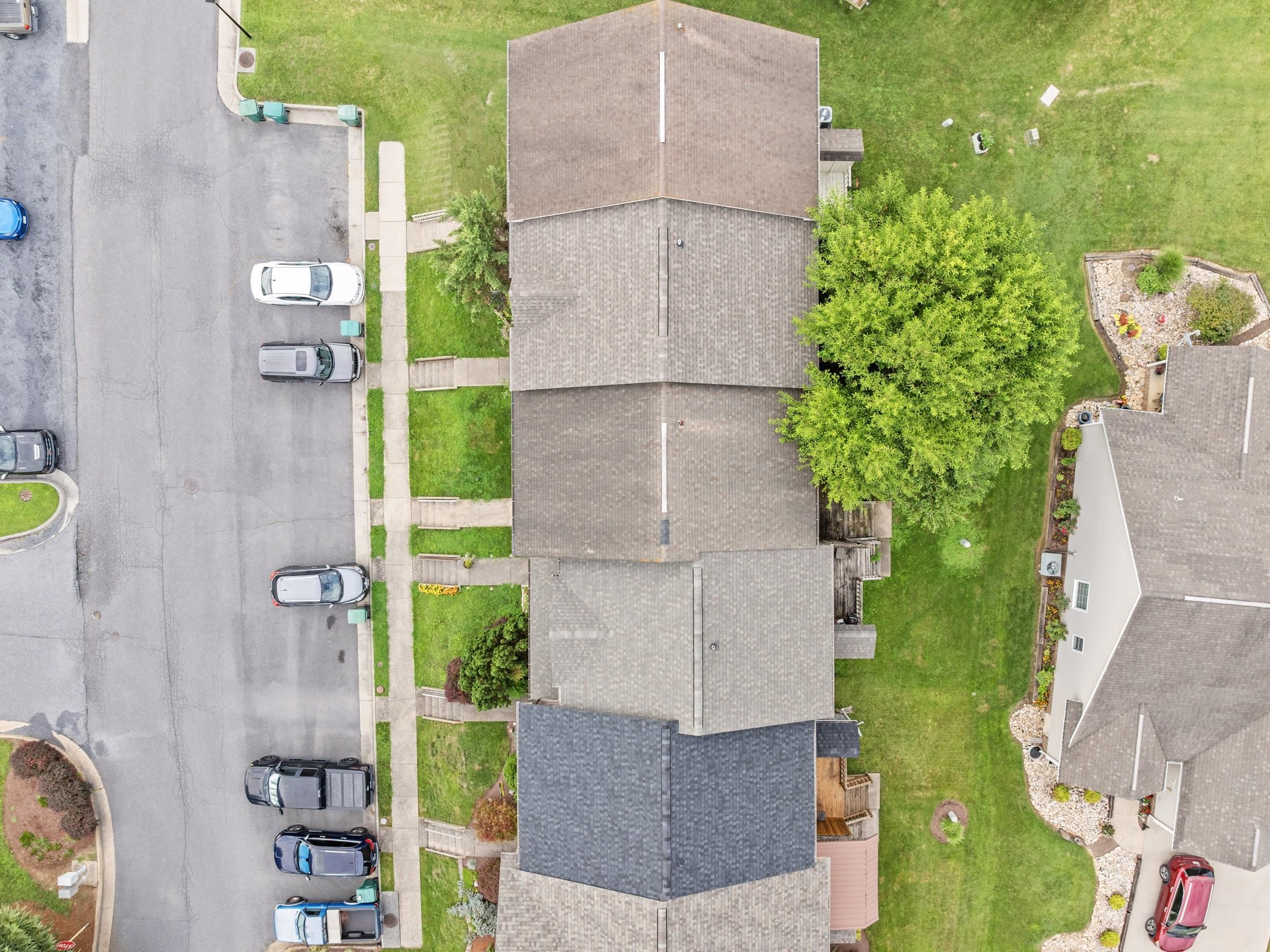 304 RIDGEWOOD AVE, BROADWAY, Virginia 22815, 2 Bedrooms Bedrooms, ,1 BathroomBathrooms,Residential,304 RIDGEWOOD AVE,667023 MLS # 667023