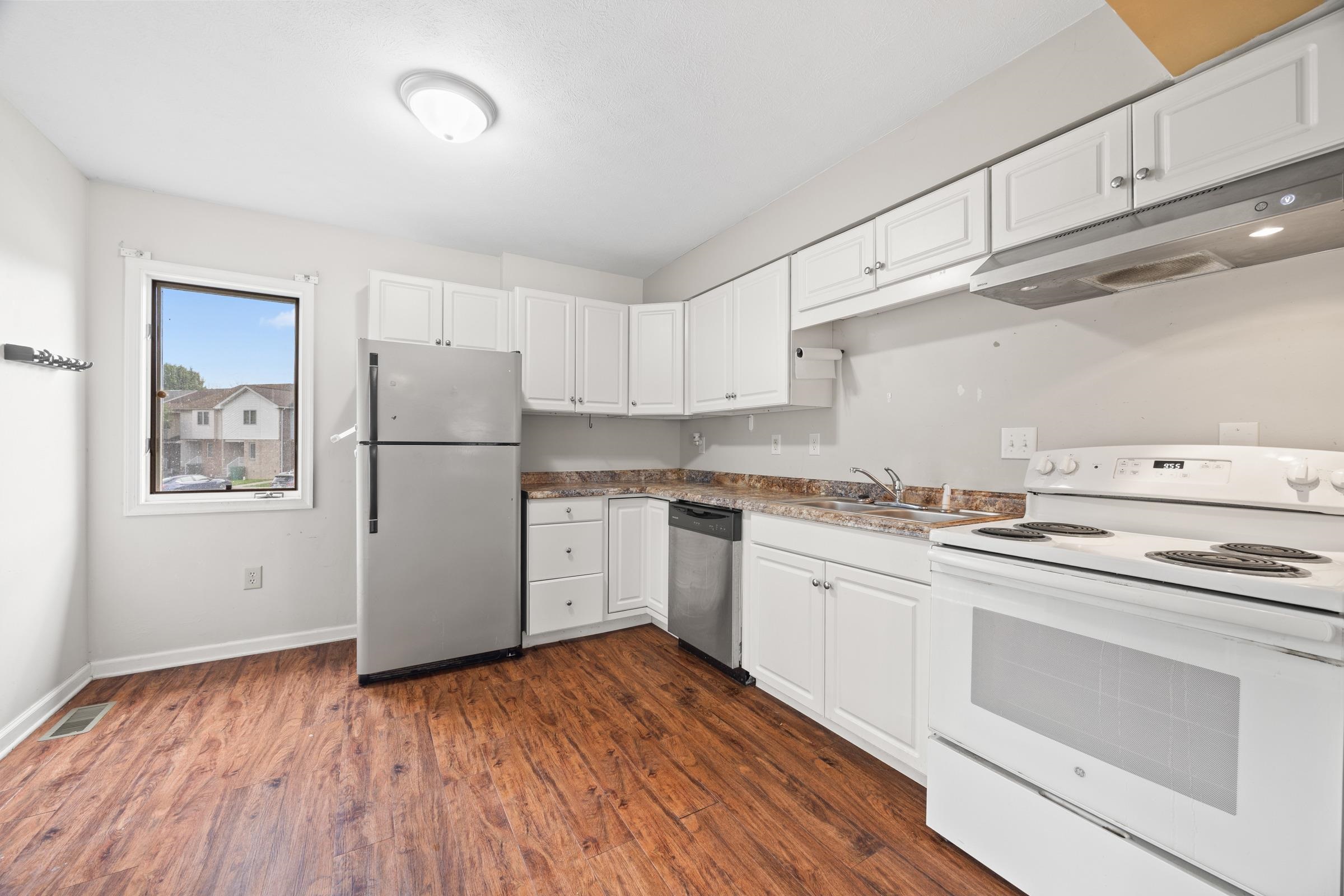 304 RIDGEWOOD AVE, BROADWAY, Virginia 22815, 2 Bedrooms Bedrooms, ,1 BathroomBathrooms,Residential,304 RIDGEWOOD AVE,667023 MLS # 667023