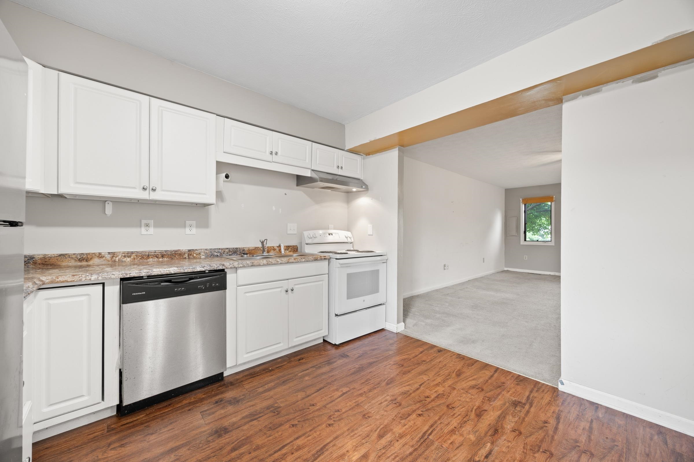304 RIDGEWOOD AVE, BROADWAY, Virginia 22815, 2 Bedrooms Bedrooms, ,1 BathroomBathrooms,Residential,304 RIDGEWOOD AVE,667023 MLS # 667023