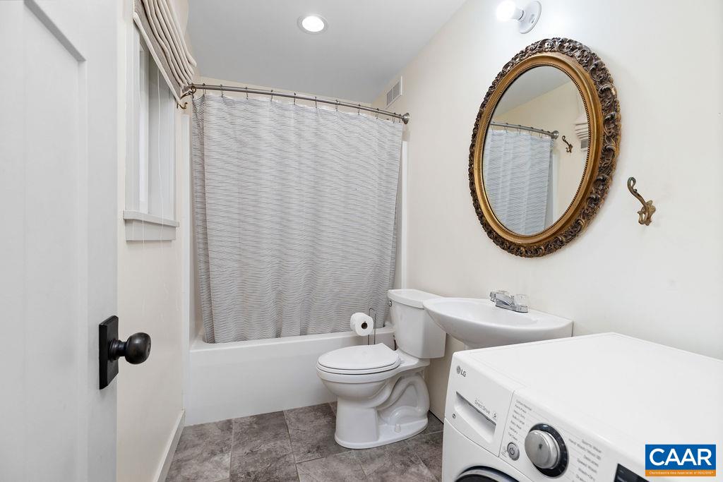 3545 SARAH DR, CHARLOTTESVILLE, Virginia 22911, 3 Bedrooms Bedrooms, ,2 BathroomsBathrooms,Residential,3545 SARAH DR,667024 MLS # 667024