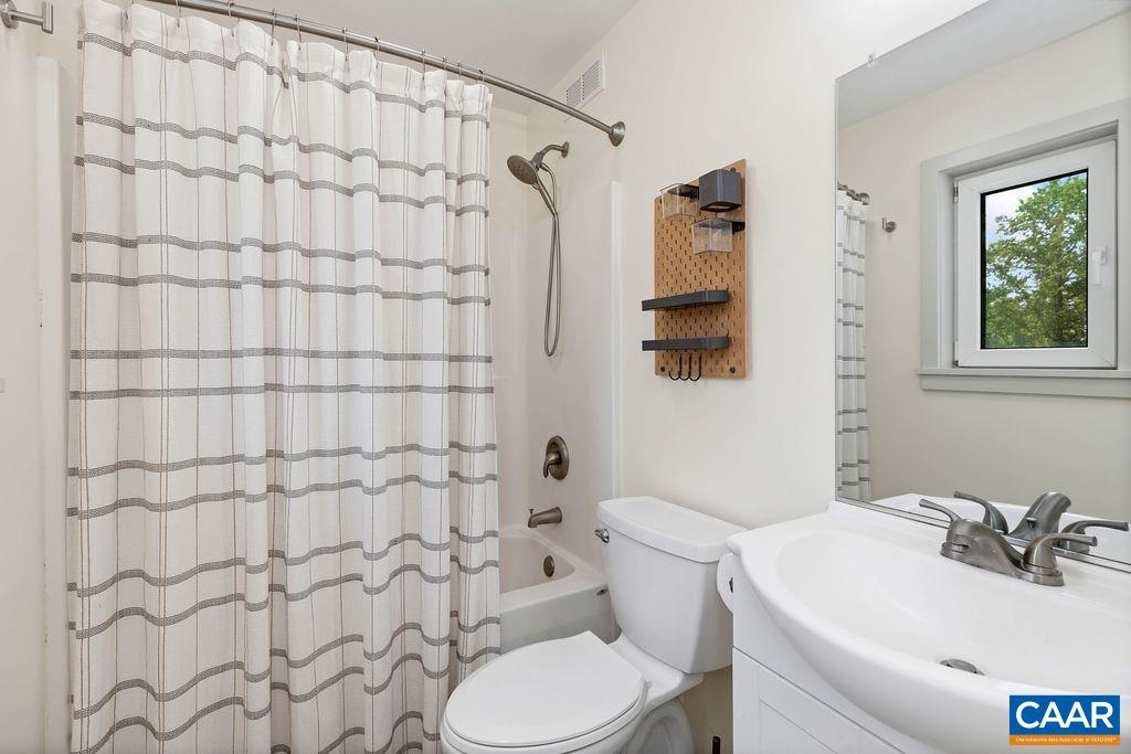 3545 SARAH DR, CHARLOTTESVILLE, Virginia 22911, 3 Bedrooms Bedrooms, ,2 BathroomsBathrooms,Residential,3545 SARAH DR,667024 MLS # 667024