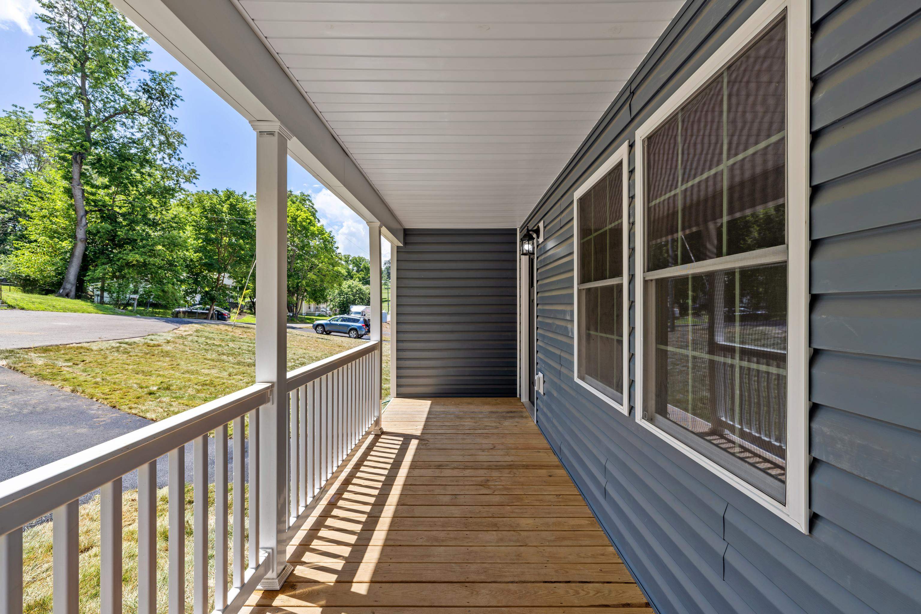 12 MCARTHUR ST, STAUNTON, Virginia 24401, 3 Bedrooms Bedrooms, ,2 BathroomsBathrooms,Residential,12 MCARTHUR ST,667026 MLS # 667026