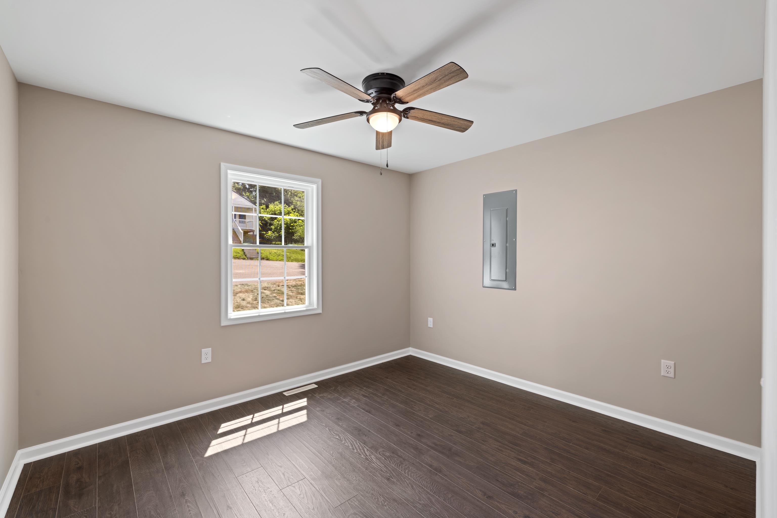 12 MCARTHUR ST, STAUNTON, Virginia 24401, 3 Bedrooms Bedrooms, ,2 BathroomsBathrooms,Residential,12 MCARTHUR ST,667026 MLS # 667026