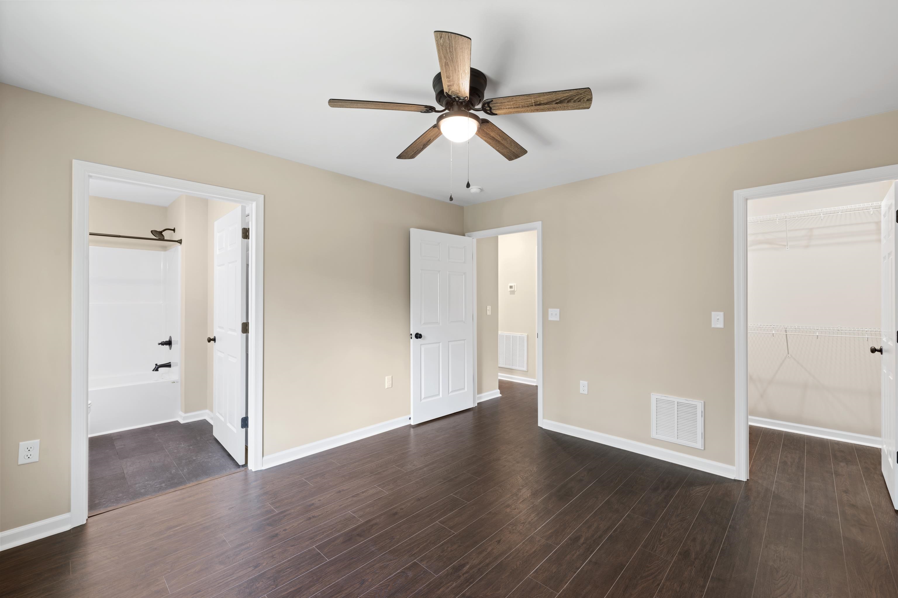 12 MCARTHUR ST, STAUNTON, Virginia 24401, 3 Bedrooms Bedrooms, ,2 BathroomsBathrooms,Residential,12 MCARTHUR ST,667026 MLS # 667026