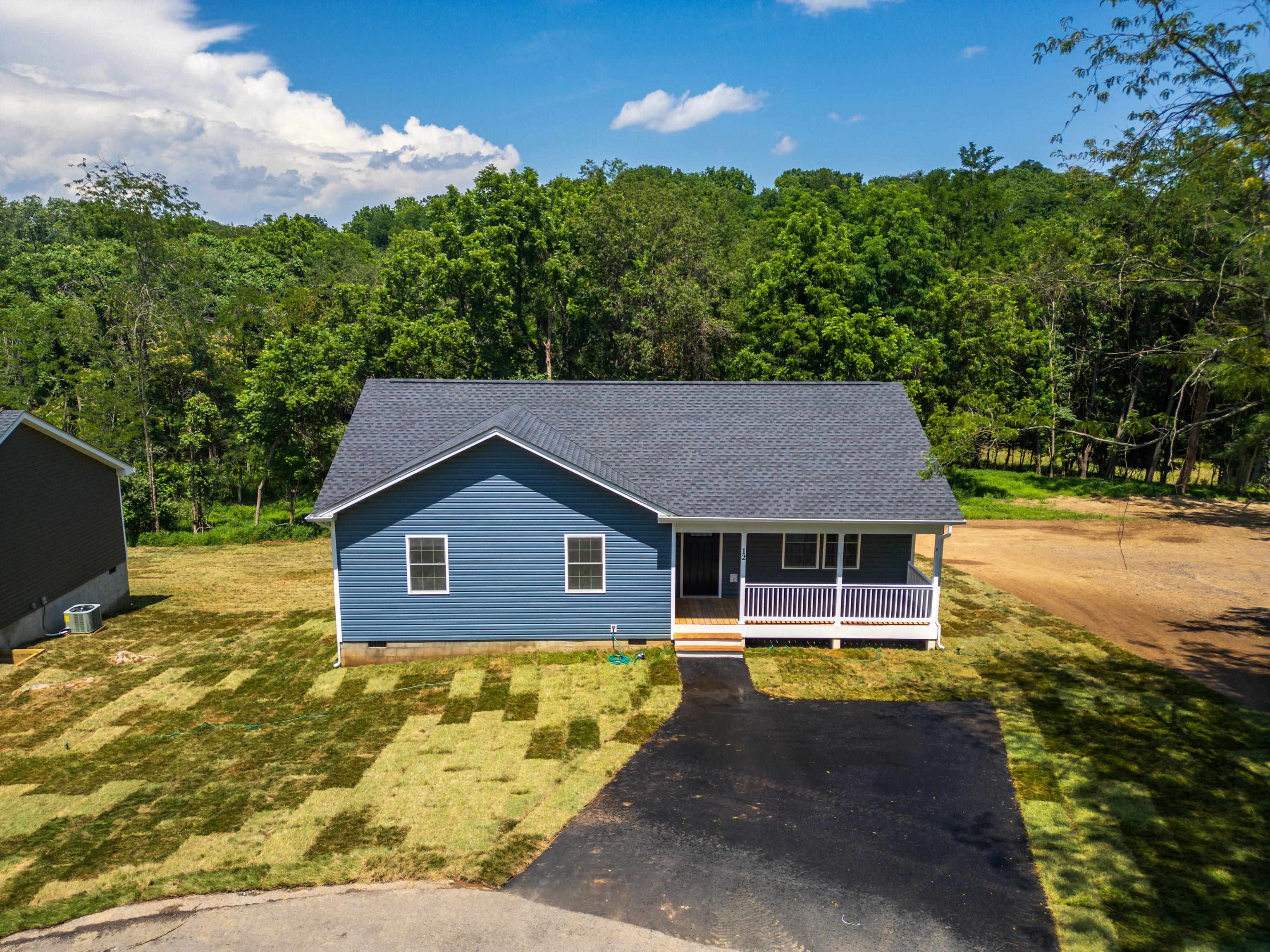 12 MCARTHUR ST, STAUNTON, Virginia 24401, 3 Bedrooms Bedrooms, ,2 BathroomsBathrooms,Residential,12 MCARTHUR ST,667026 MLS # 667026