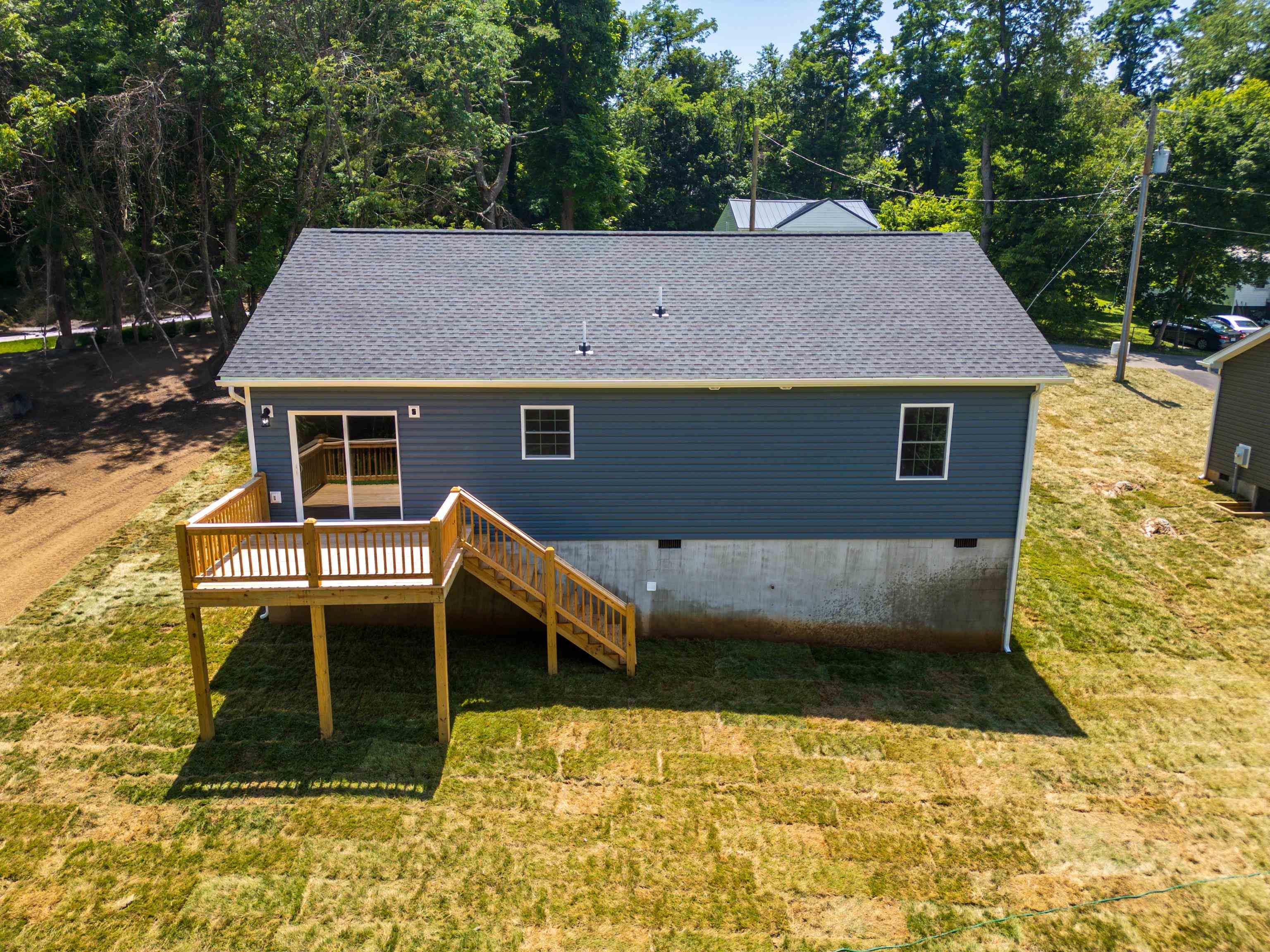 12 MCARTHUR ST, STAUNTON, Virginia 24401, 3 Bedrooms Bedrooms, ,2 BathroomsBathrooms,Residential,12 MCARTHUR ST,667026 MLS # 667026