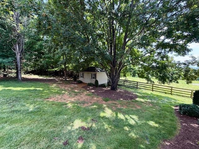 201 OAK RIDGE DR, STAUNTON, Virginia 24401, 3 Bedrooms Bedrooms, ,2 BathroomsBathrooms,Residential,201 OAK RIDGE DR,667029 MLS # 667029
