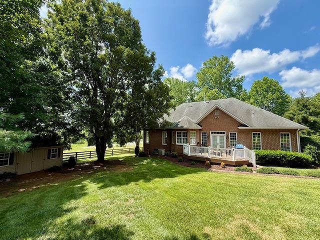 201 OAK RIDGE DR, STAUNTON, Virginia 24401, 3 Bedrooms Bedrooms, ,2 BathroomsBathrooms,Residential,201 OAK RIDGE DR,667029 MLS # 667029