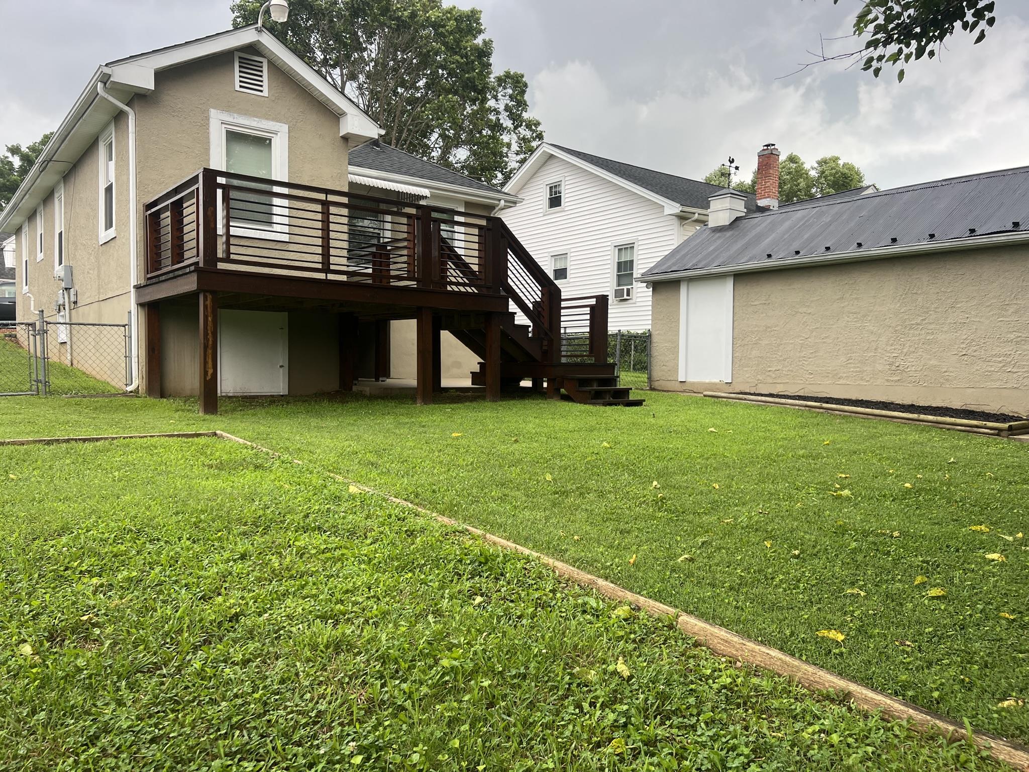 1602 PAIGE ST, STAUNTON, Virginia 24401, 3 Bedrooms Bedrooms, ,1 BathroomBathrooms,Residential,1602 PAIGE ST,667031 MLS # 667031