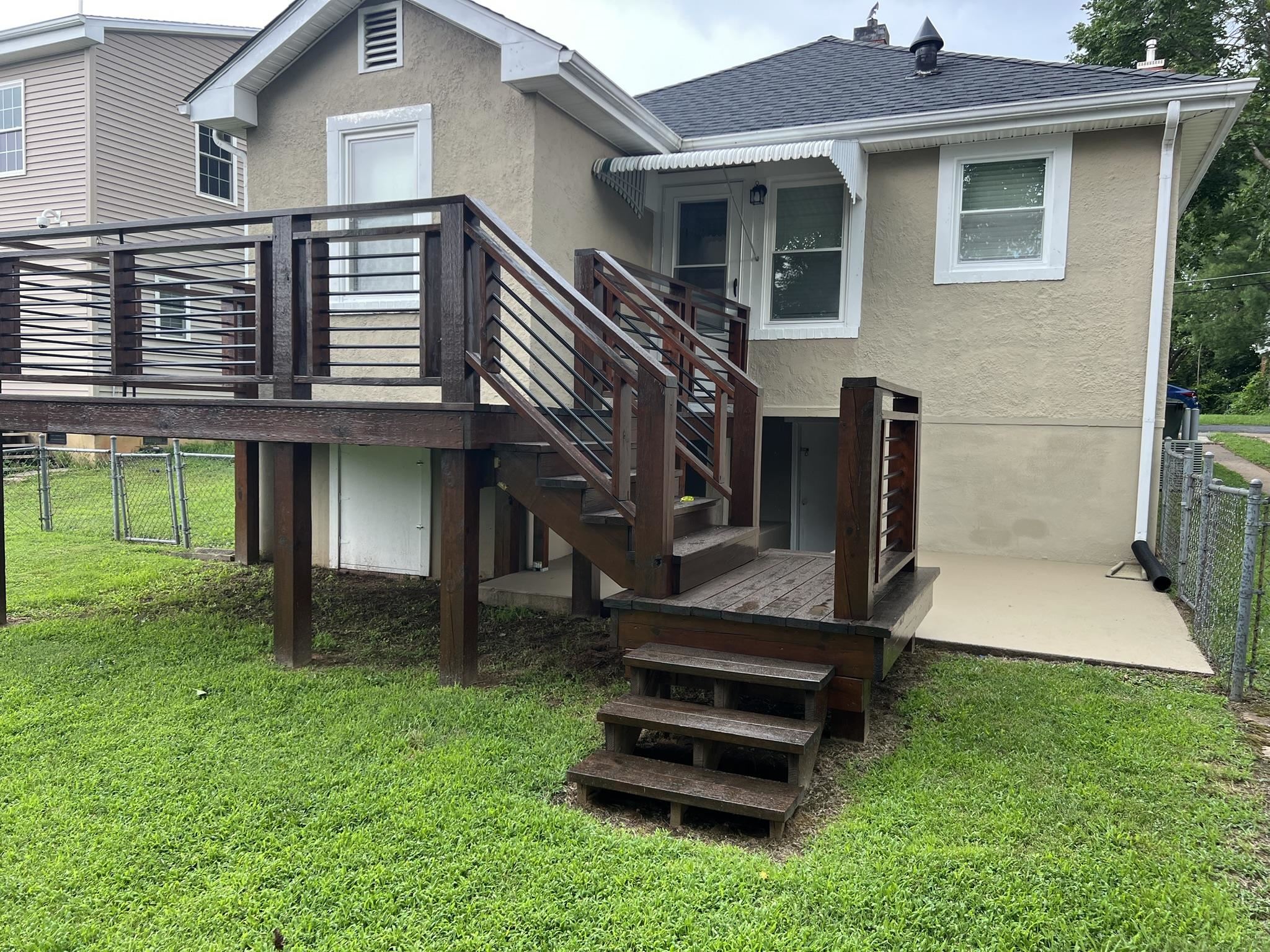 1602 PAIGE ST, STAUNTON, Virginia 24401, 3 Bedrooms Bedrooms, ,1 BathroomBathrooms,Residential,1602 PAIGE ST,667031 MLS # 667031