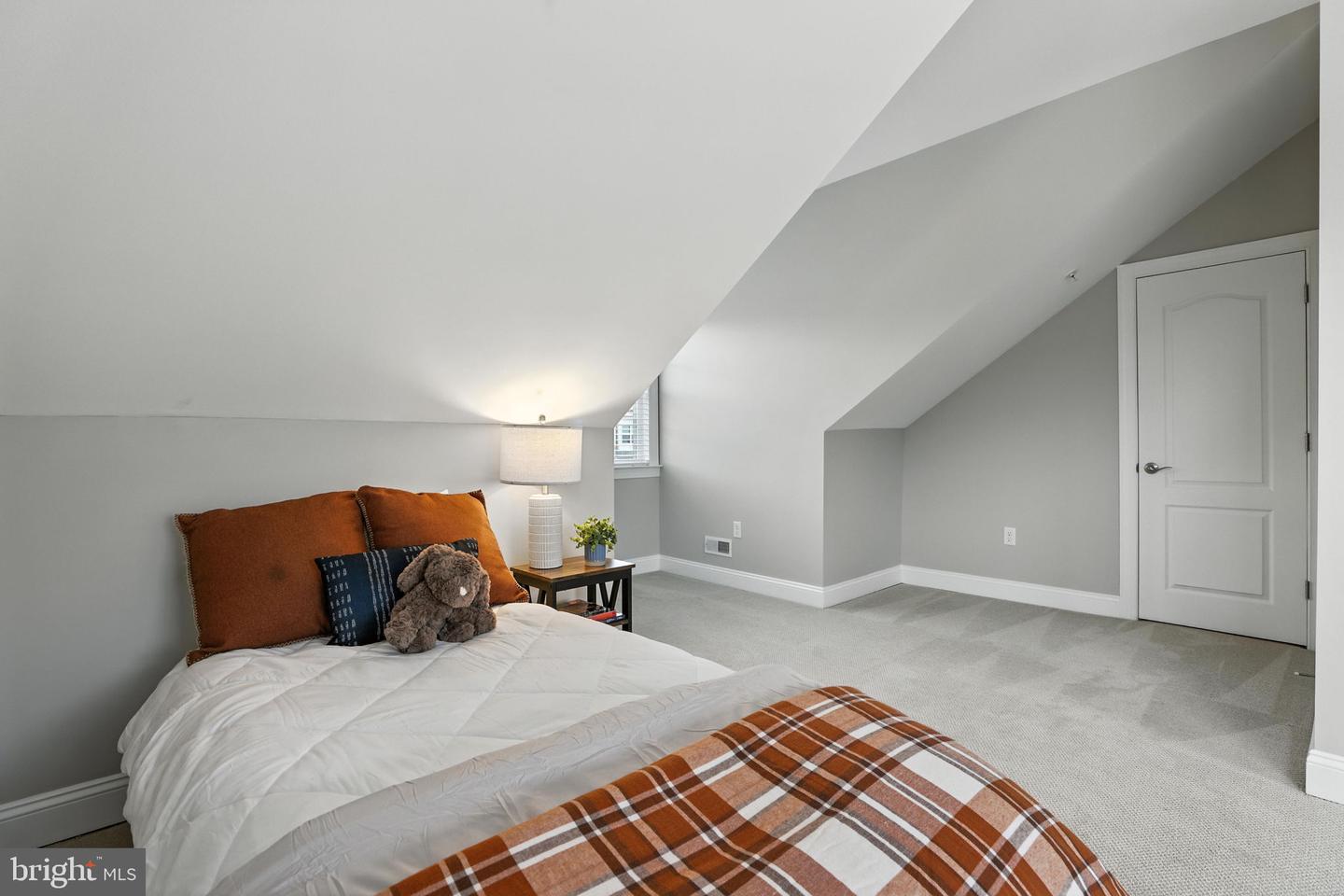 4348 4TH ST N, ARLINGTON, Virginia 22203, 4 Bedrooms Bedrooms, ,4 BathroomsBathrooms,Residential,For sale,4348 4TH ST N,VAAR2061026 MLS # VAAR2061026