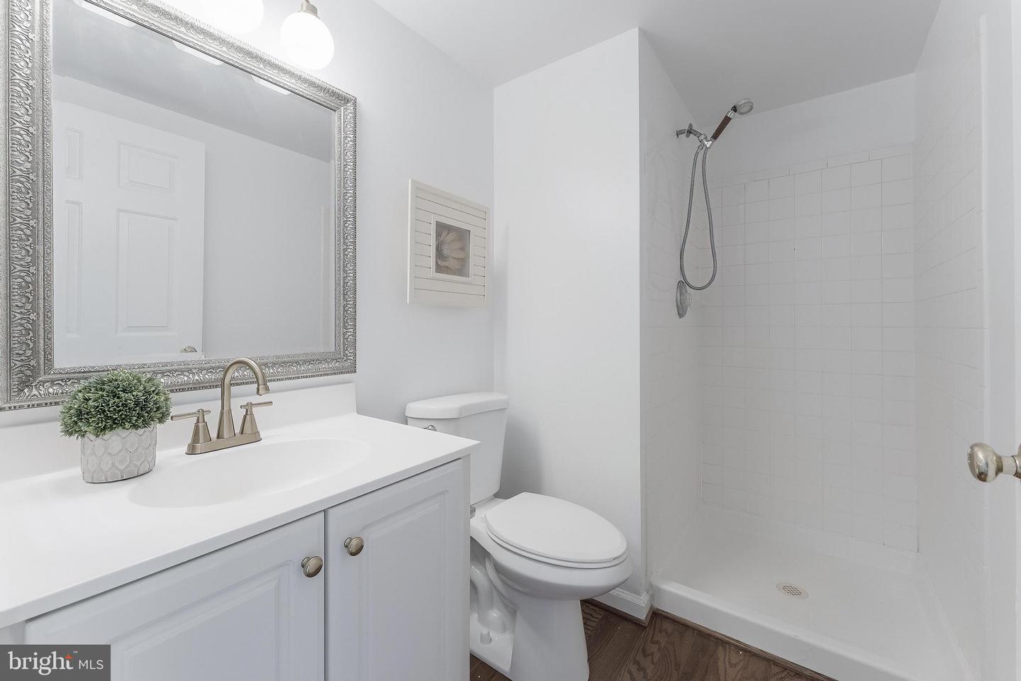 1955 TEASEL CT, WOODBRIDGE, Virginia 22192, 3 Bedrooms Bedrooms, 6 Rooms Rooms,2 BathroomsBathrooms,Residential,For sale,1955 TEASEL CT,VAPW2099486 MLS # VAPW2099486