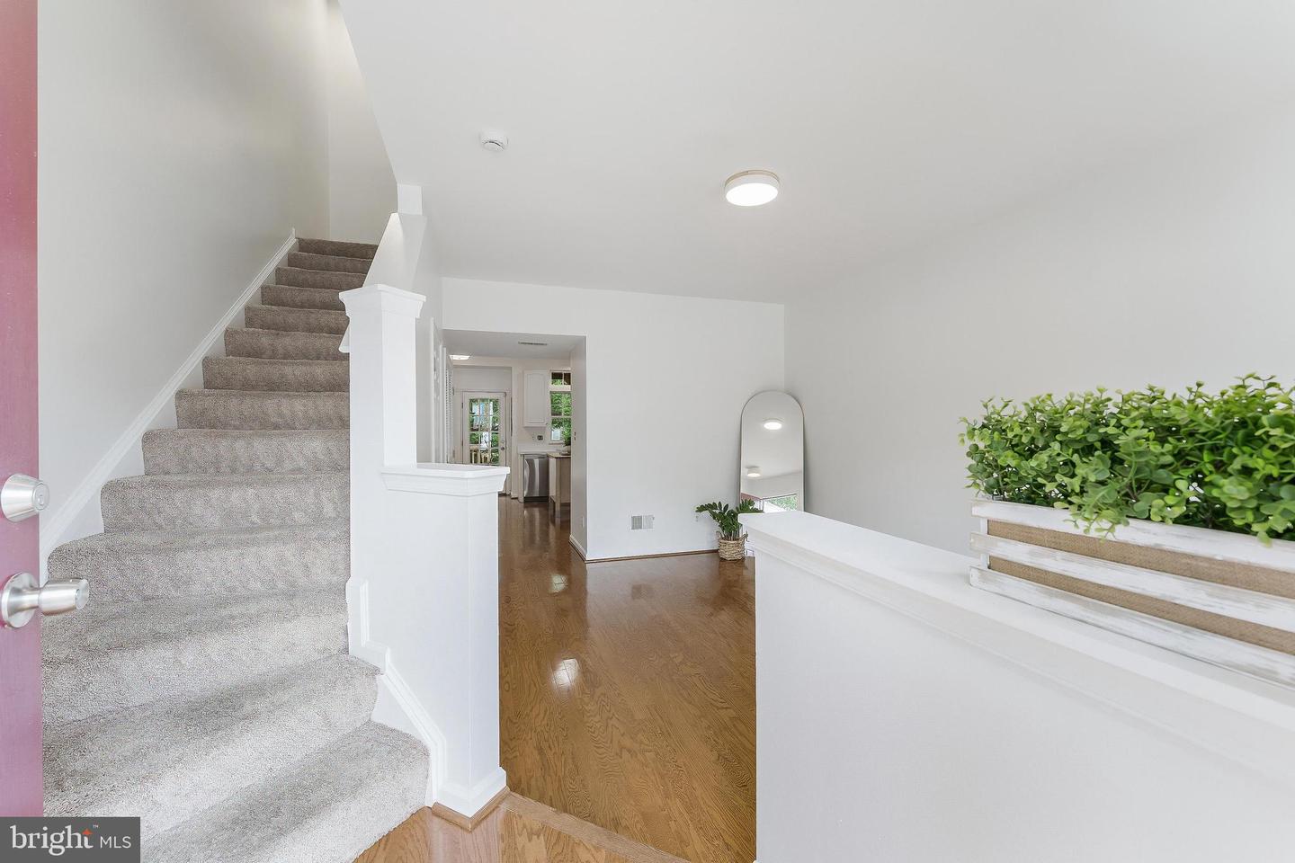 1955 TEASEL CT, WOODBRIDGE, Virginia 22192, 3 Bedrooms Bedrooms, 6 Rooms Rooms,2 BathroomsBathrooms,Residential,For sale,1955 TEASEL CT,VAPW2099486 MLS # VAPW2099486