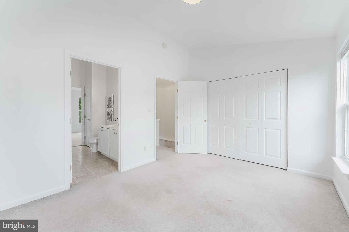 1955 TEASEL CT, WOODBRIDGE, Virginia 22192, 3 Bedrooms Bedrooms, 6 Rooms Rooms,2 BathroomsBathrooms,Residential,For sale,1955 TEASEL CT,VAPW2099486 MLS # VAPW2099486