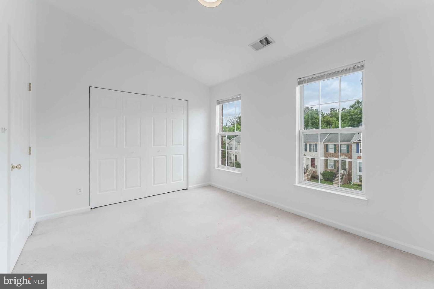 1955 TEASEL CT, WOODBRIDGE, Virginia 22192, 3 Bedrooms Bedrooms, 6 Rooms Rooms,2 BathroomsBathrooms,Residential,For sale,1955 TEASEL CT,VAPW2099486 MLS # VAPW2099486